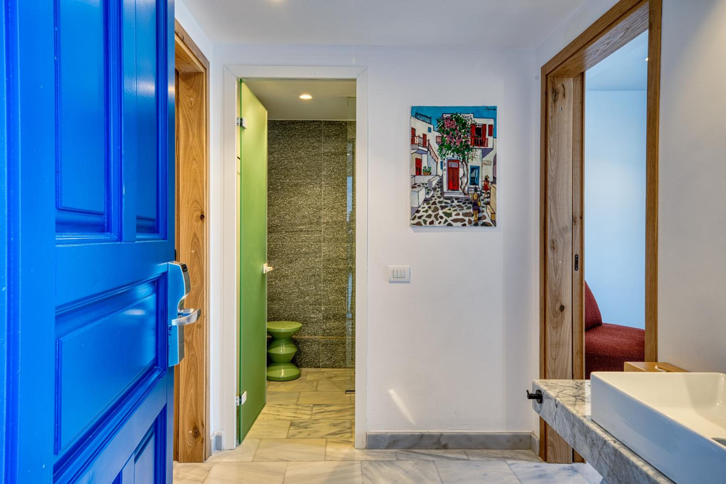 Suite with Private Pool - Photo 3