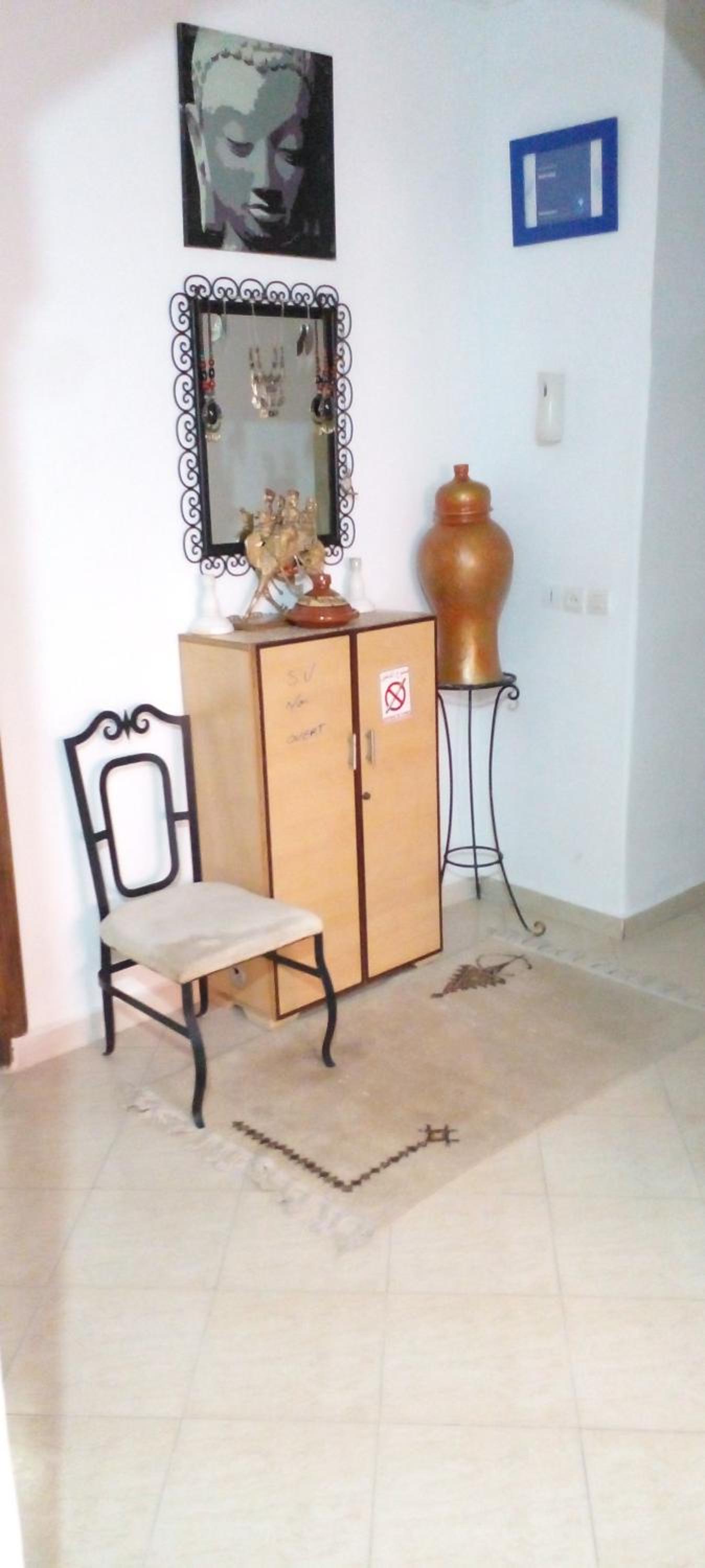 Two-Bedroom Apartment - Photo 4