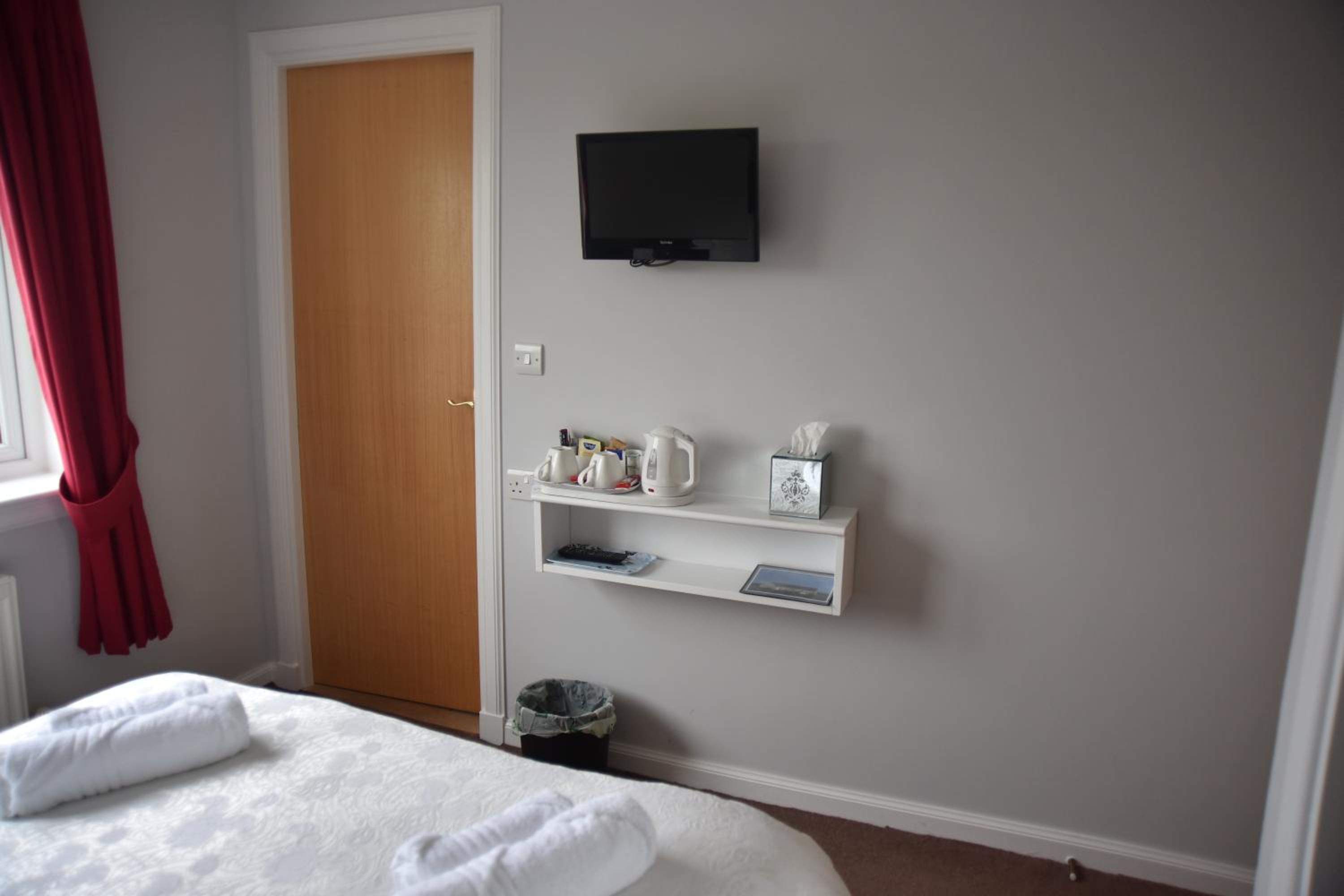 Double Room with Private Bathroom photo 2