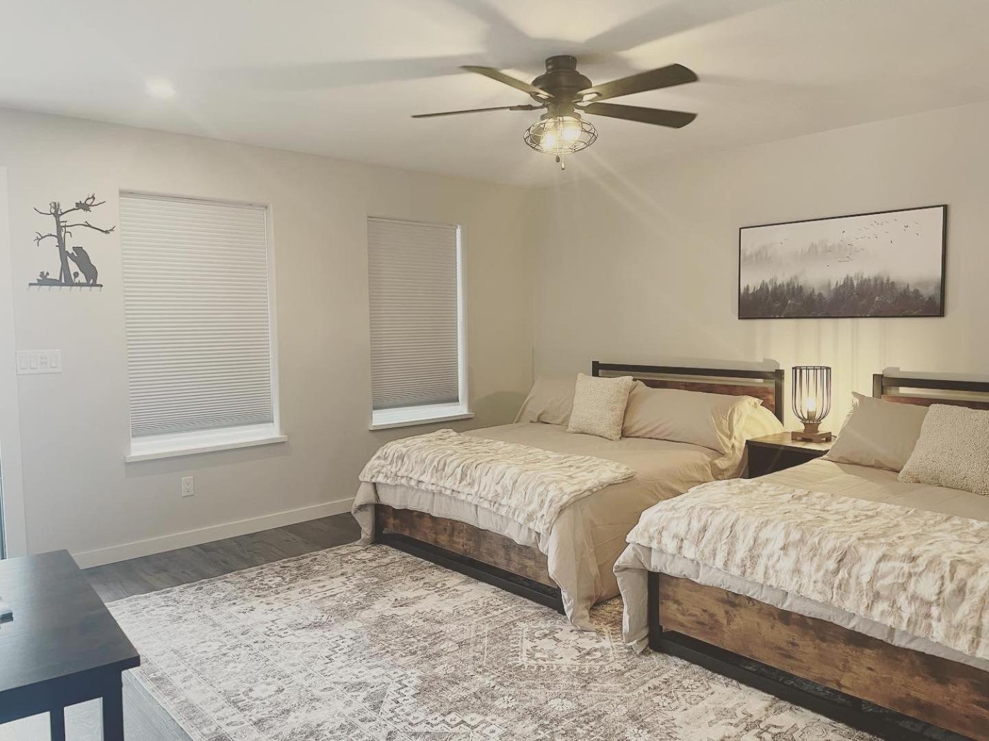 Deluxe Queen Room - Photo 3