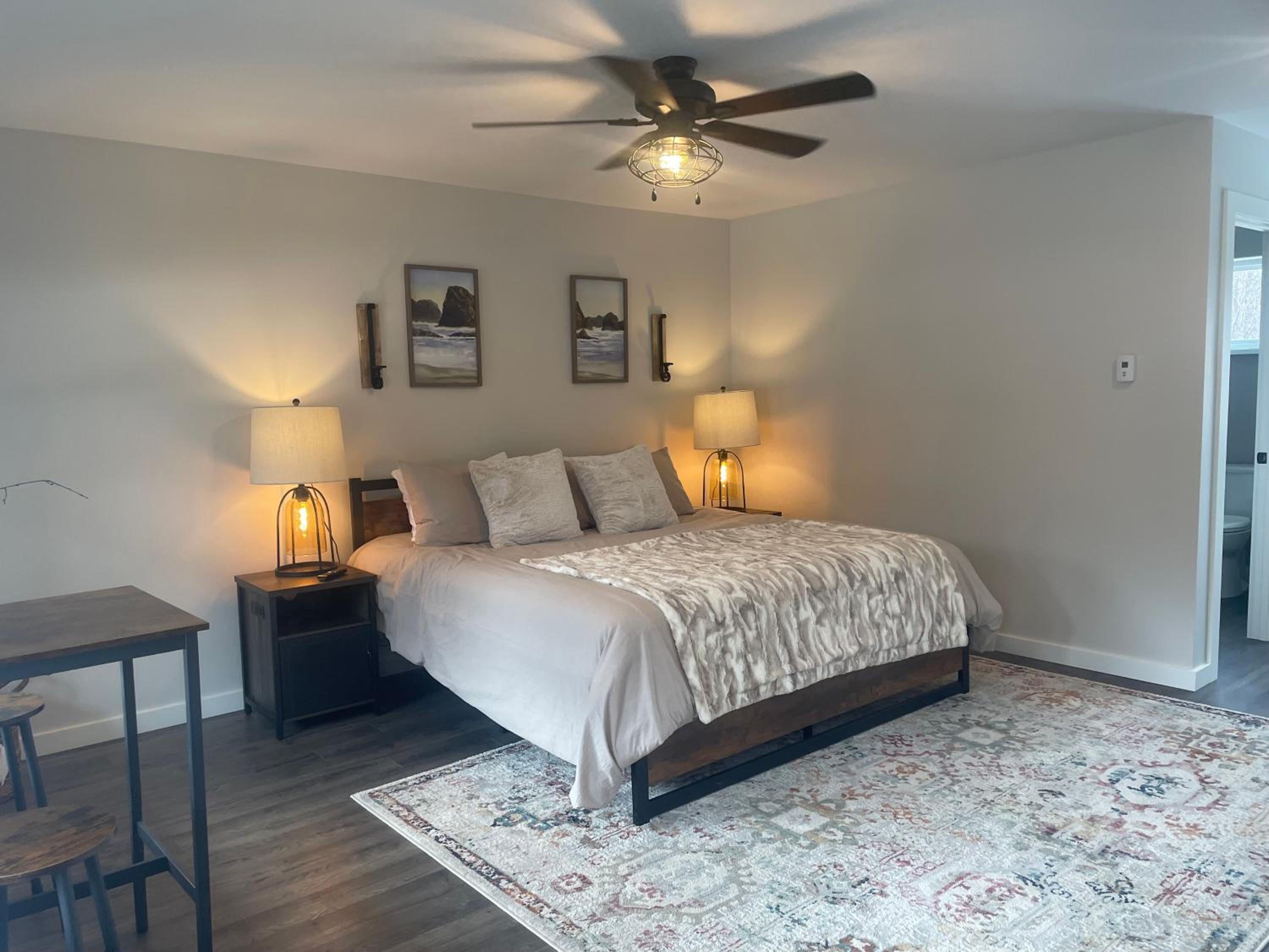 Deluxe King Room photo 2