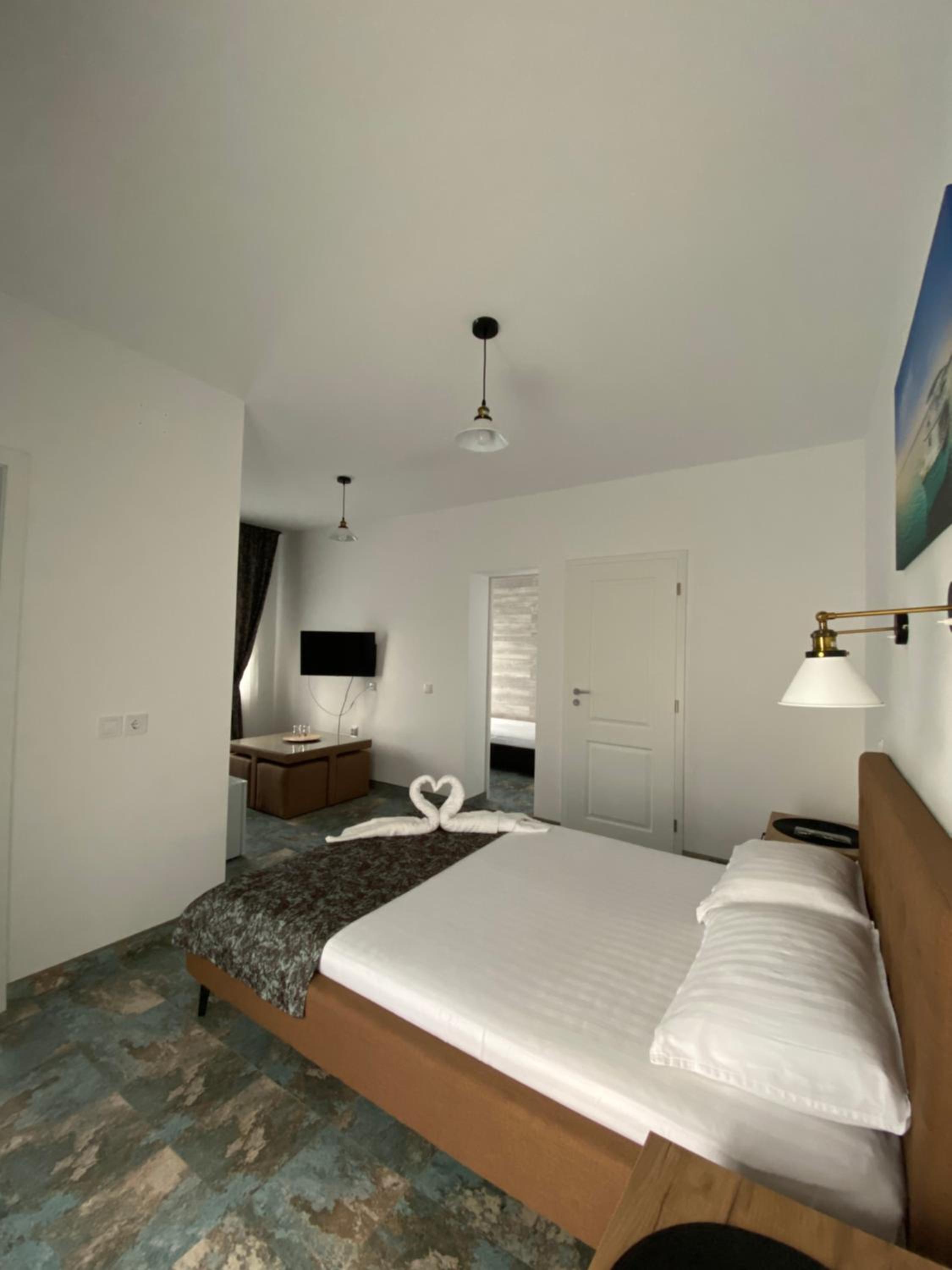 Triple Room with Lake View photo 1