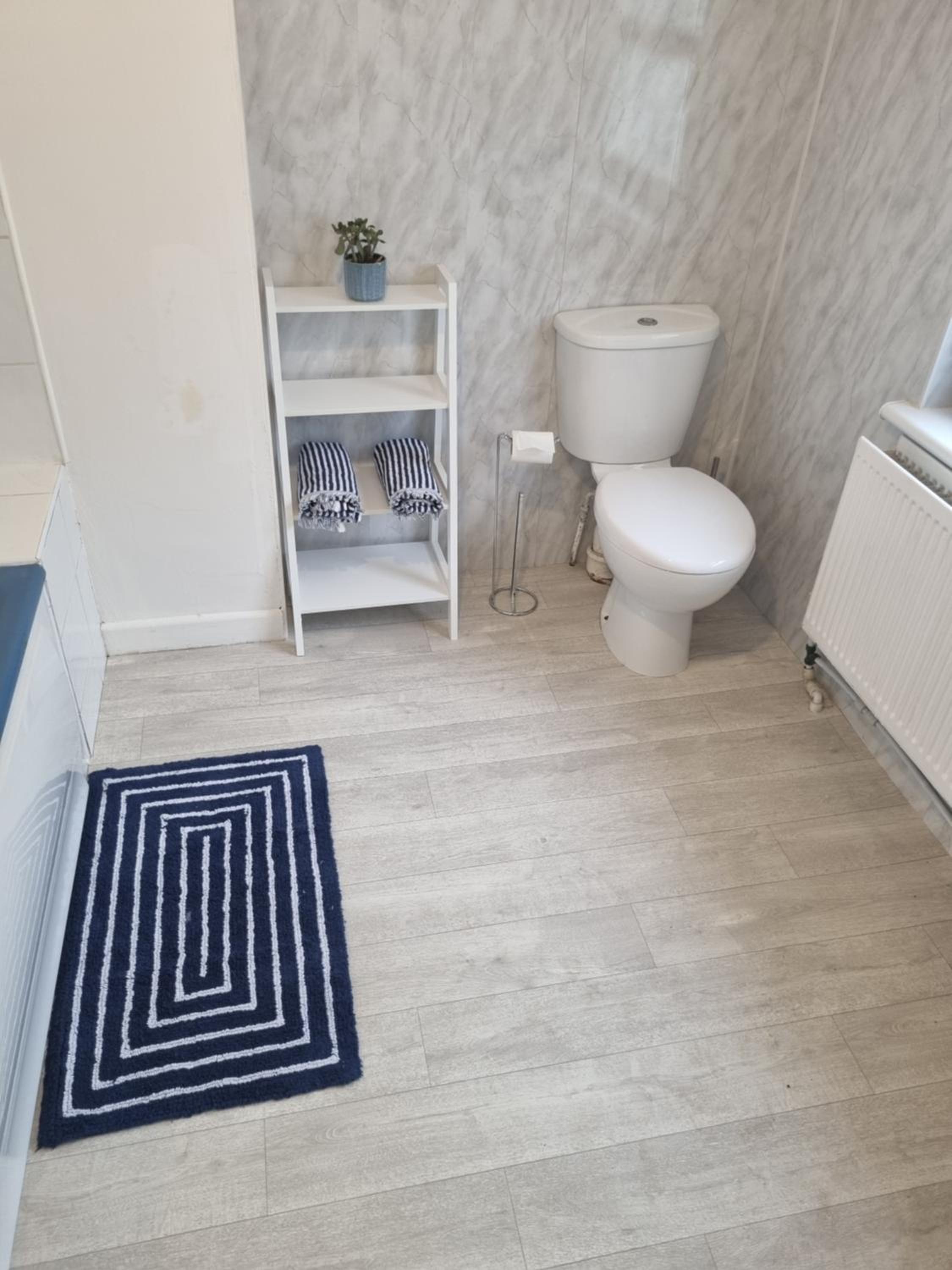 Three-Bedroom Apartment photo 2