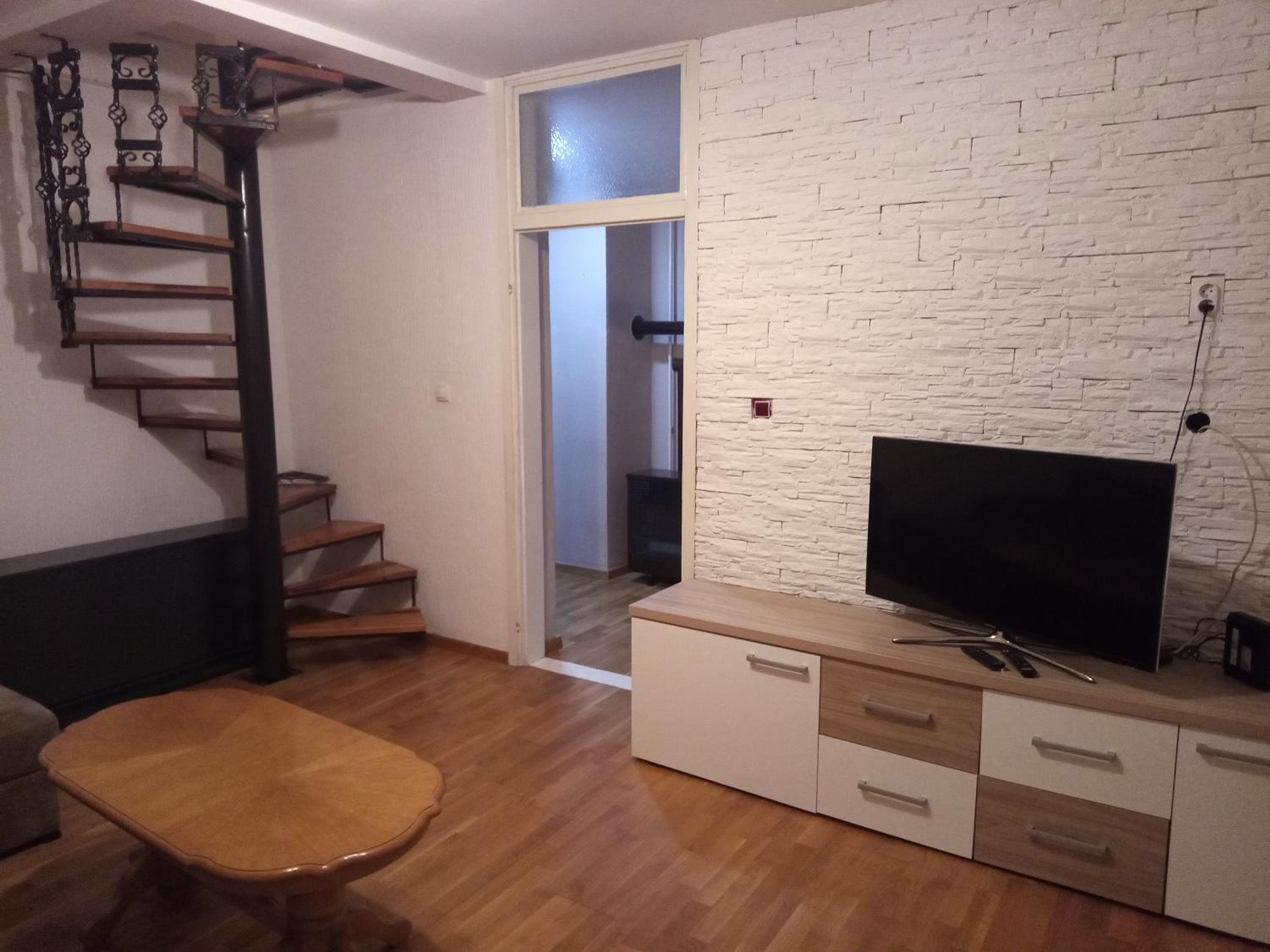 Three-Bedroom Apartment photo 1