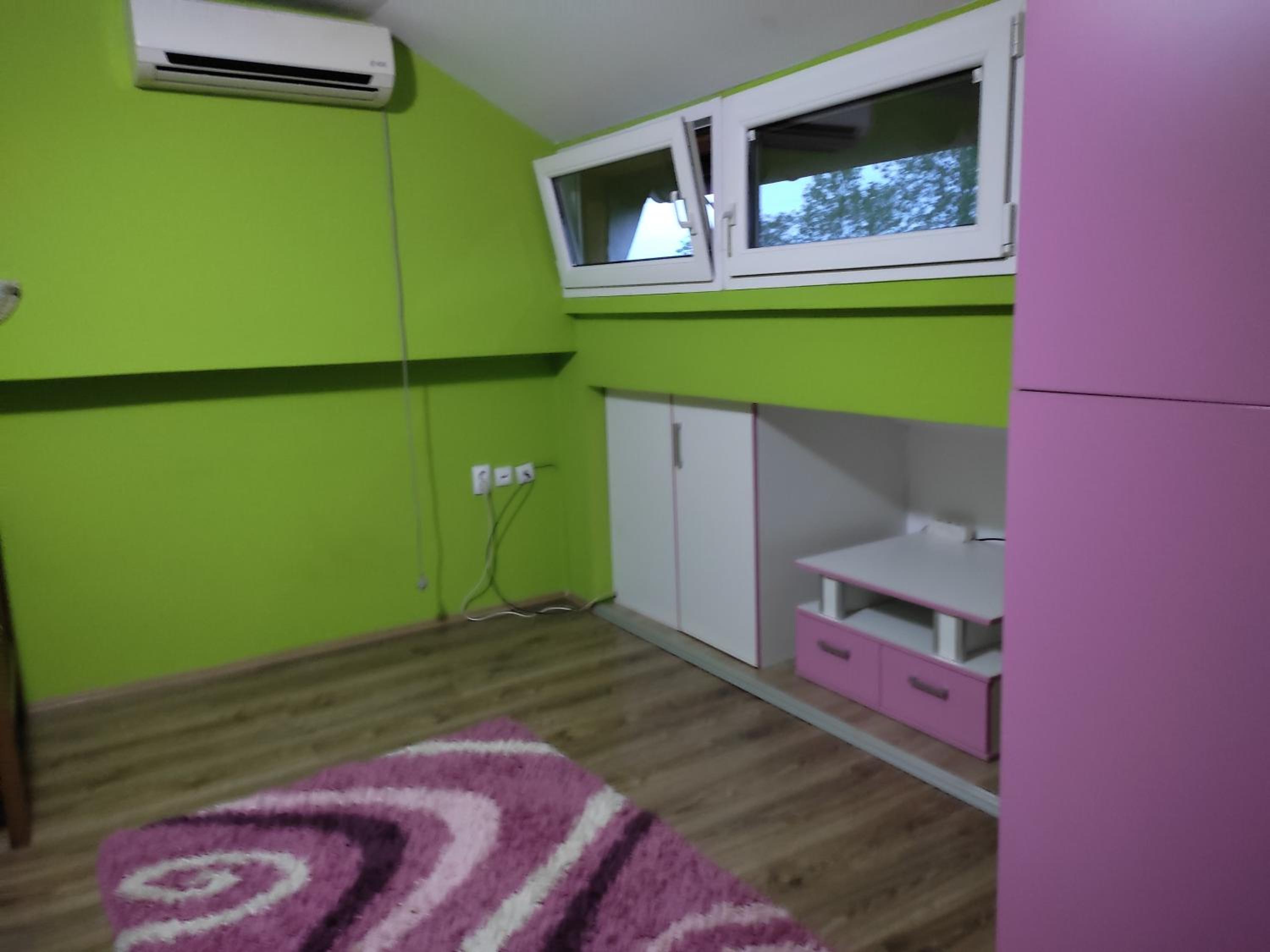 Three-Bedroom Apartment photo 2