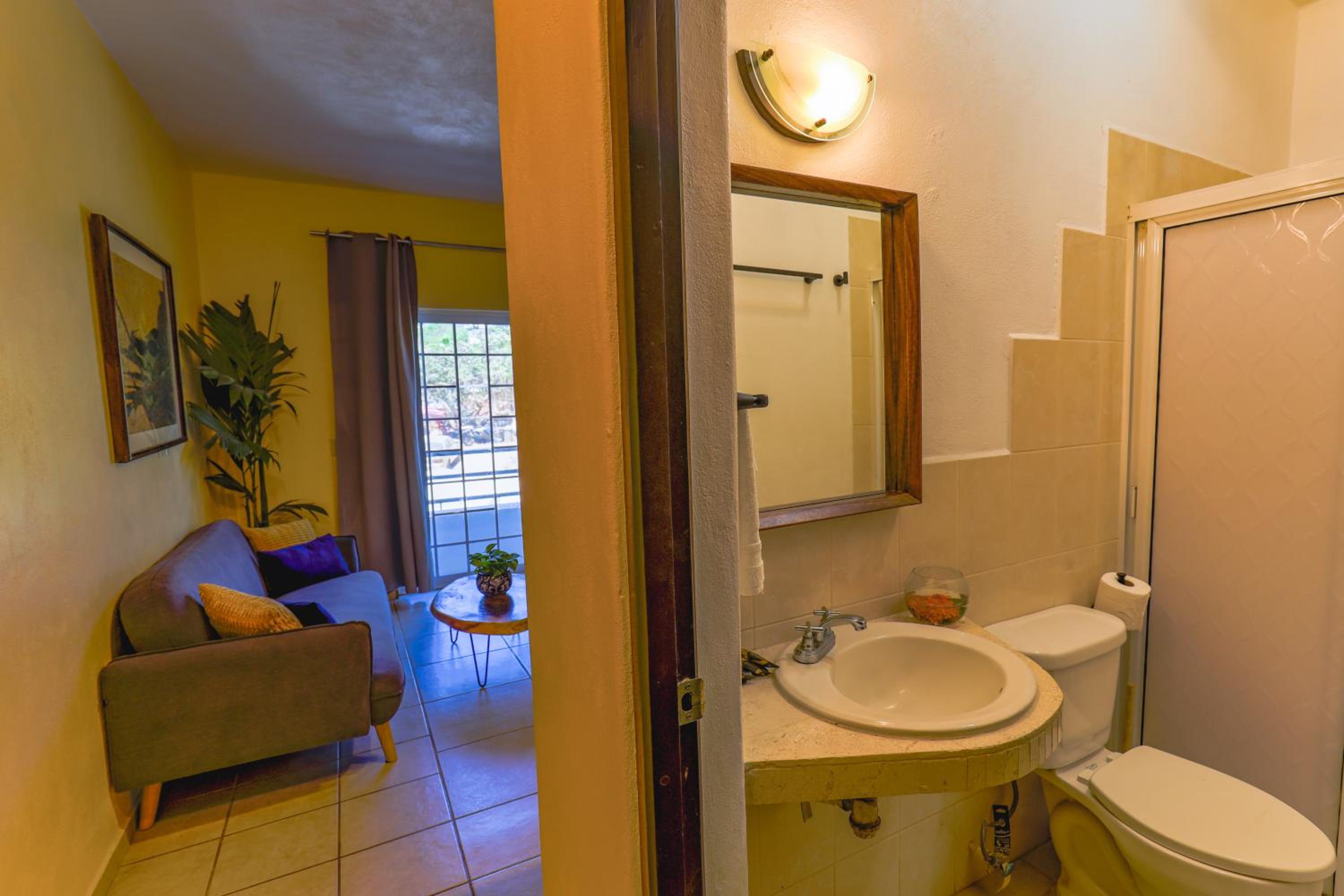 One-Bedroom Apartment - Photo 7