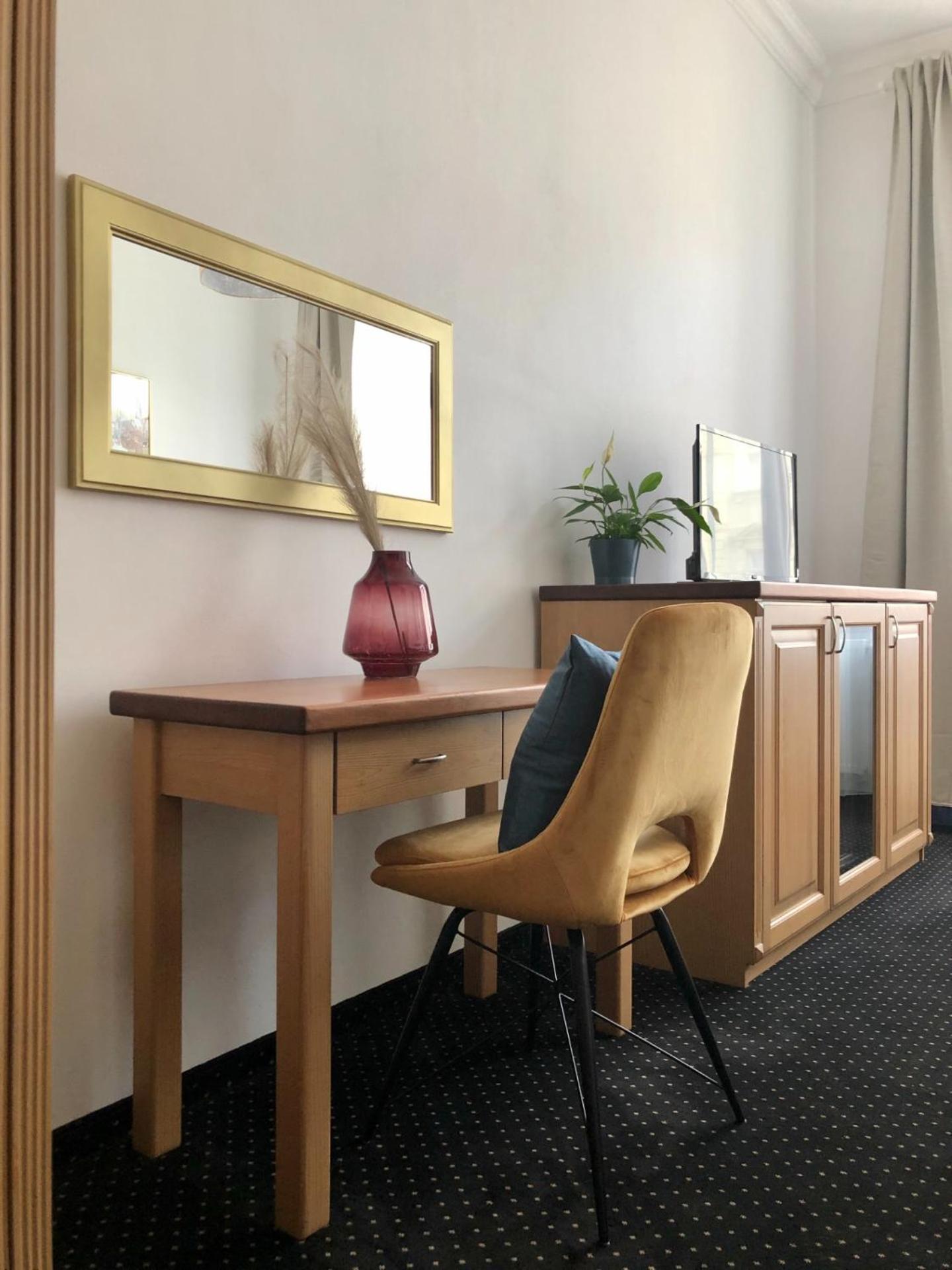 Double Room with Private Bathroom photo 1