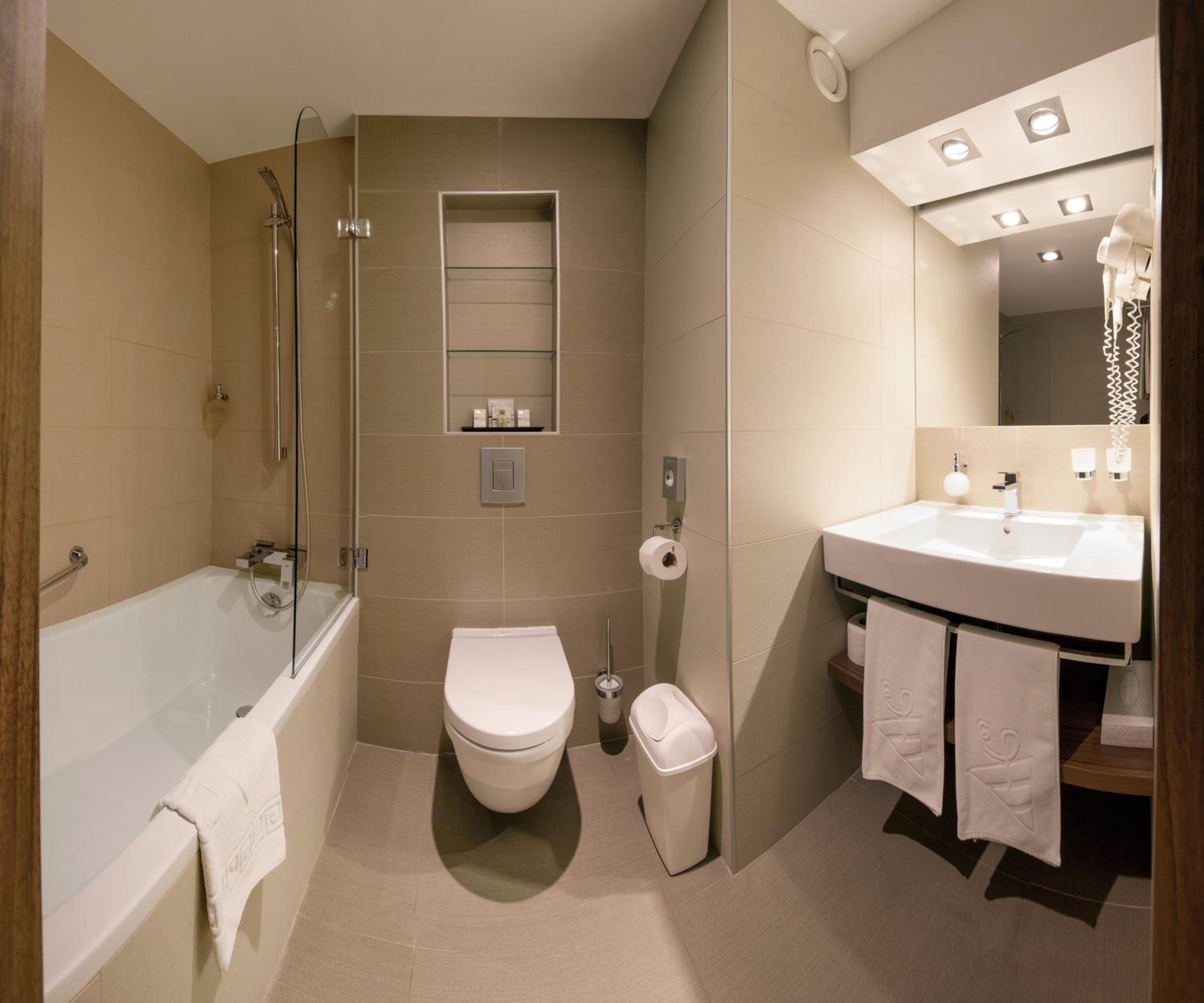 RiverView Double Room with Extra Bed - Photo 2