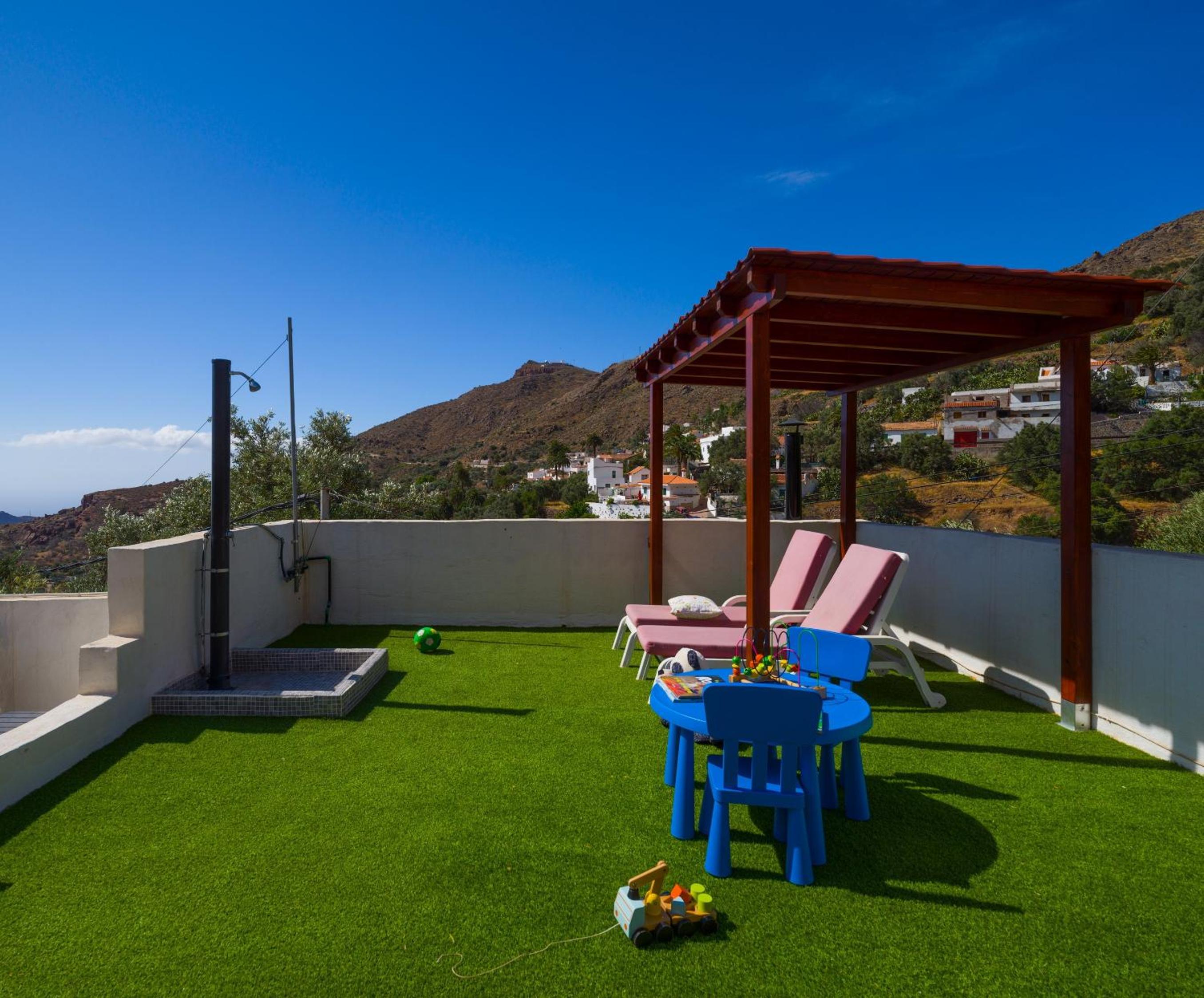 Two-Bedroom Villa - Photo 10