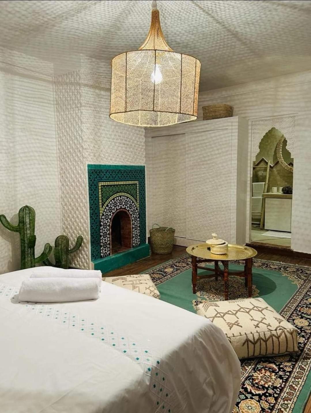 Deluxe King Suite