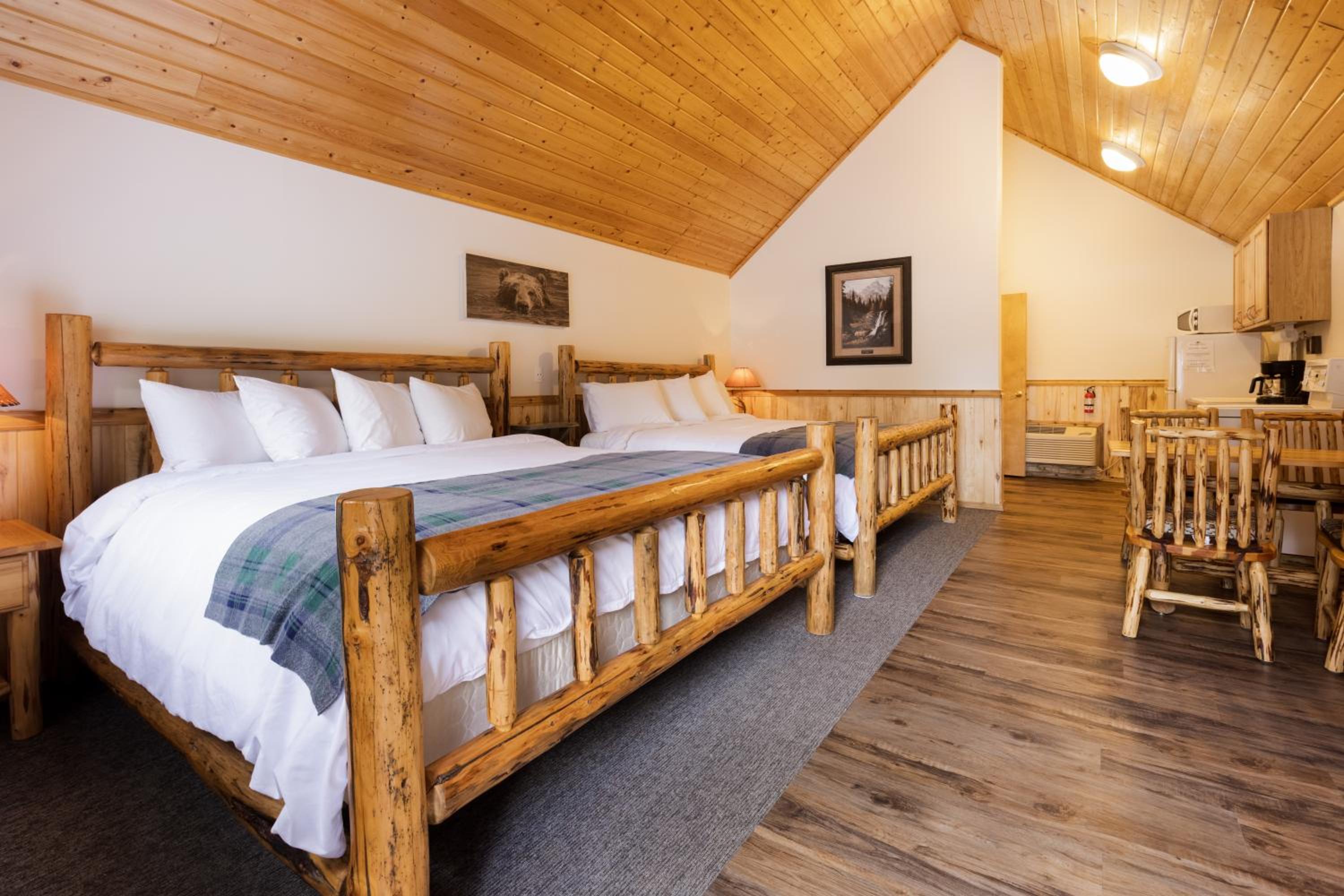 Deluxe King Room photo 1