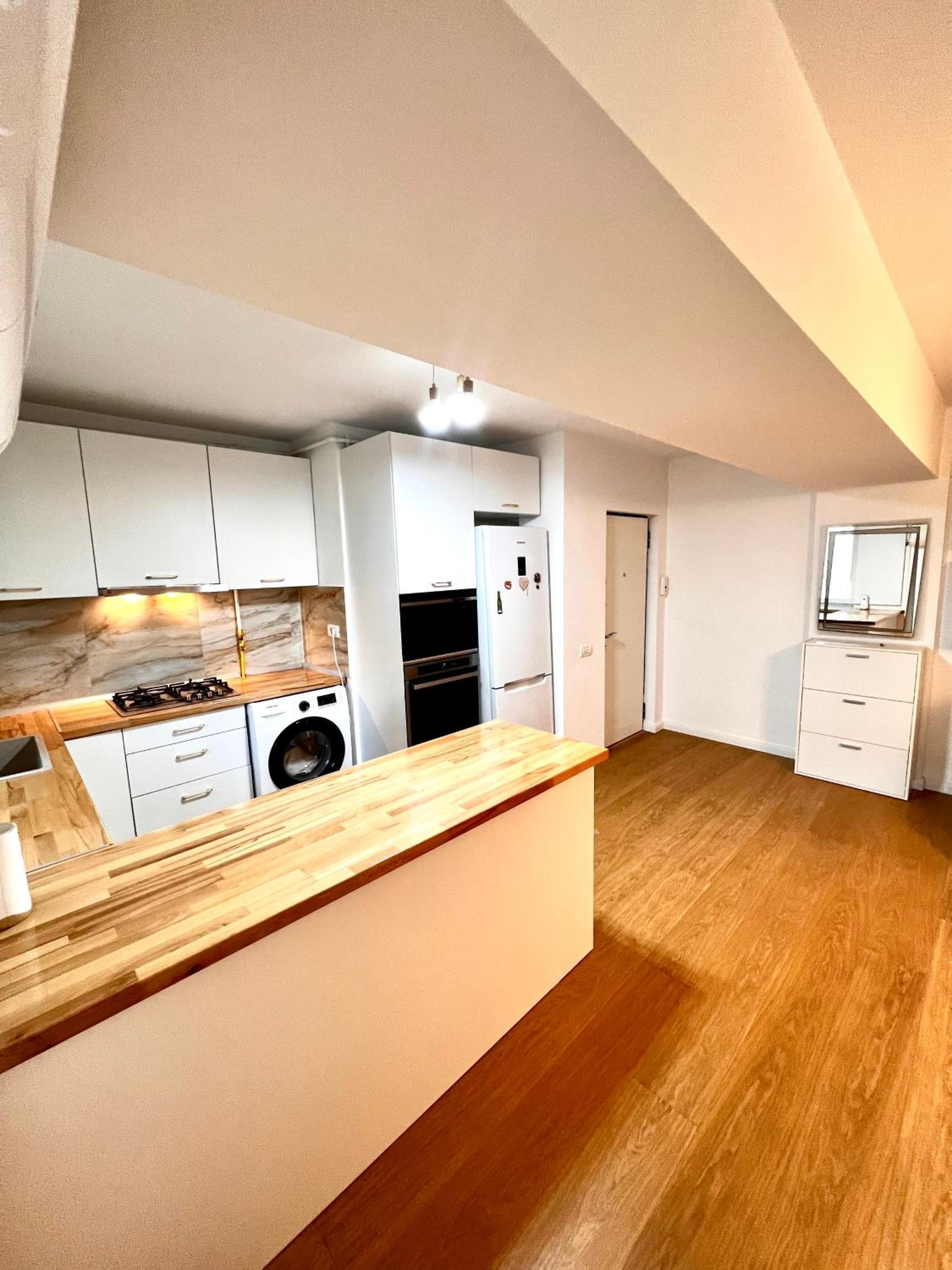 One-Bedroom Apartment photo 2