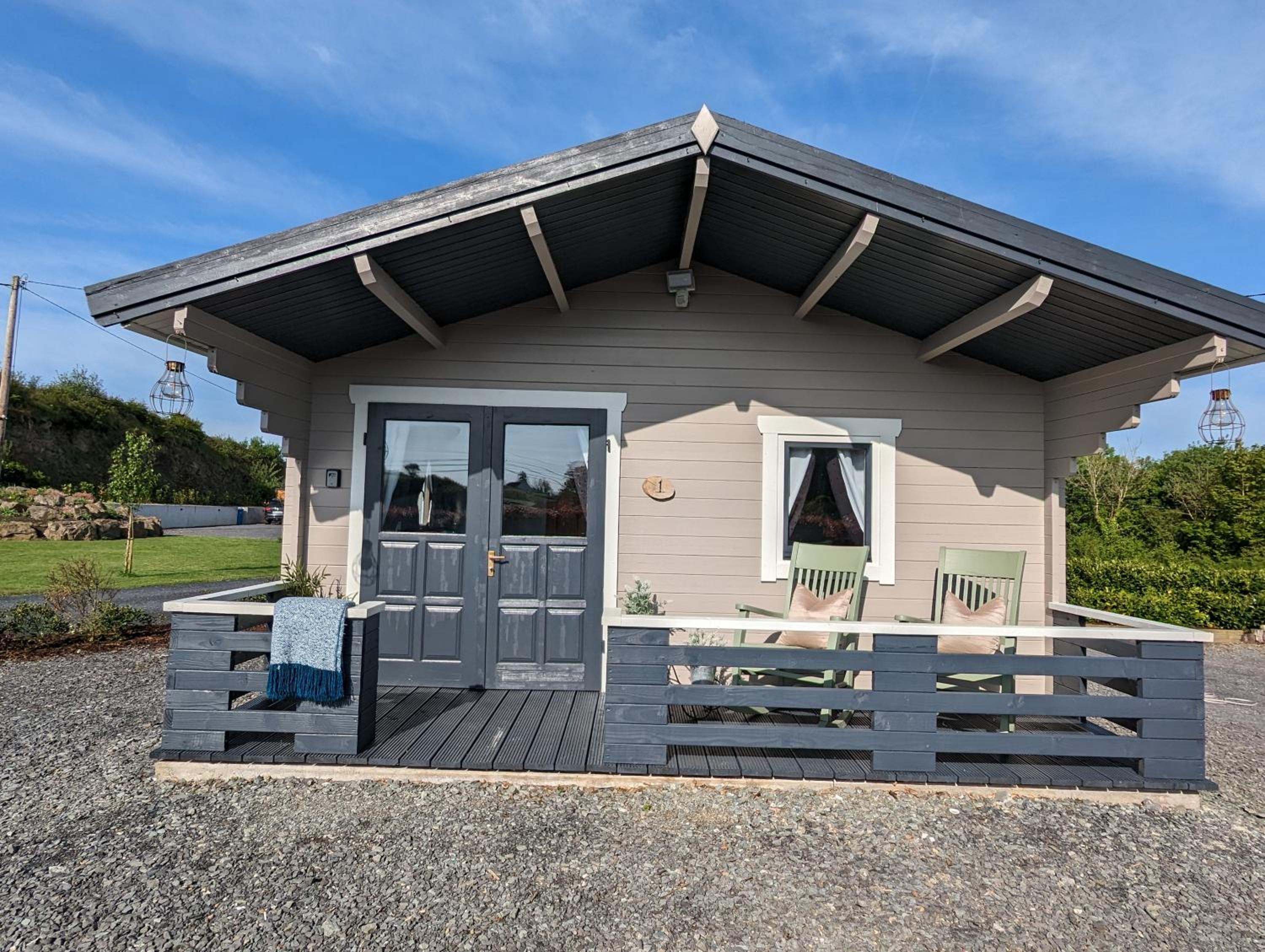 Chalet 1 photo 2