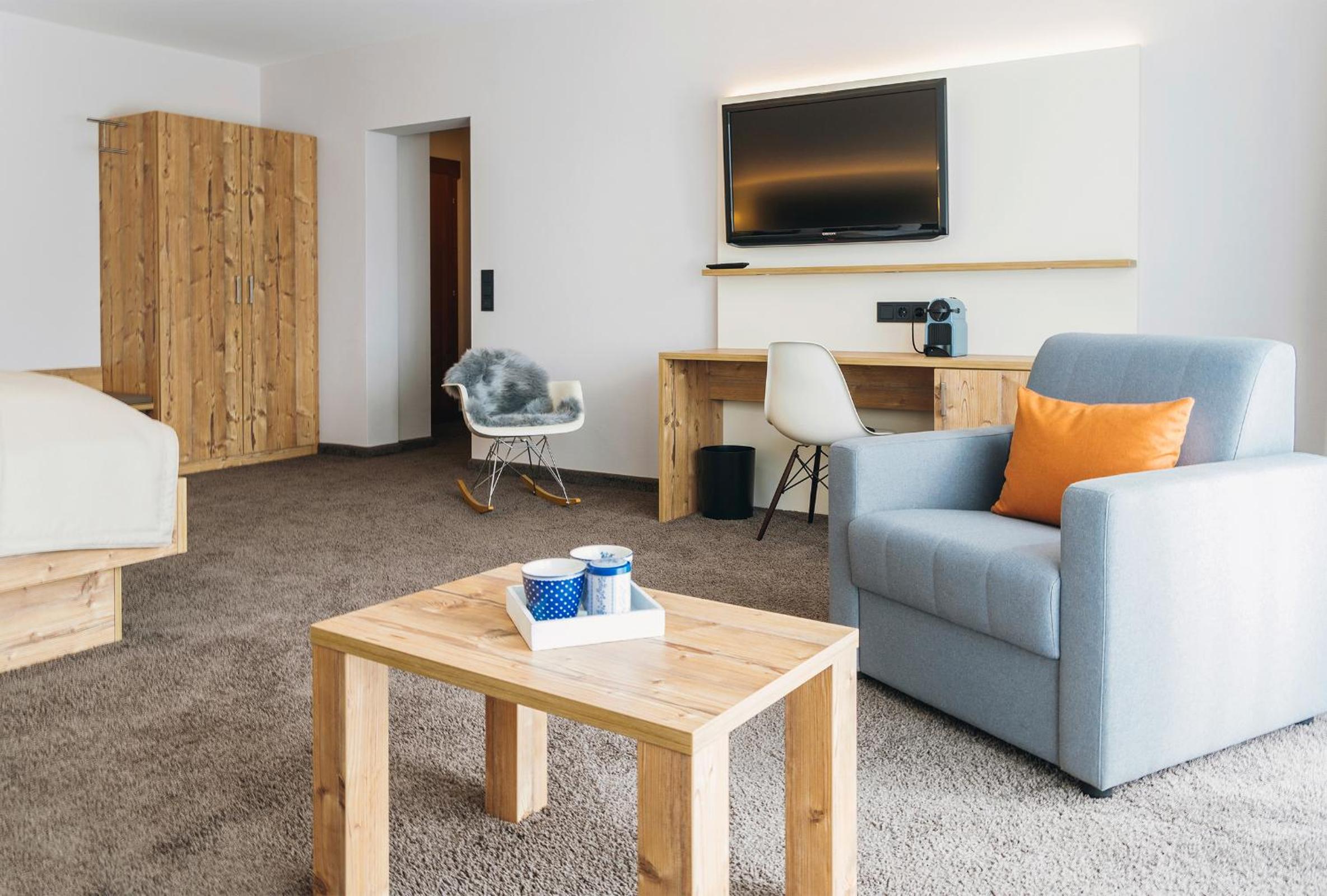 Deluxe Double Room - Photo 17