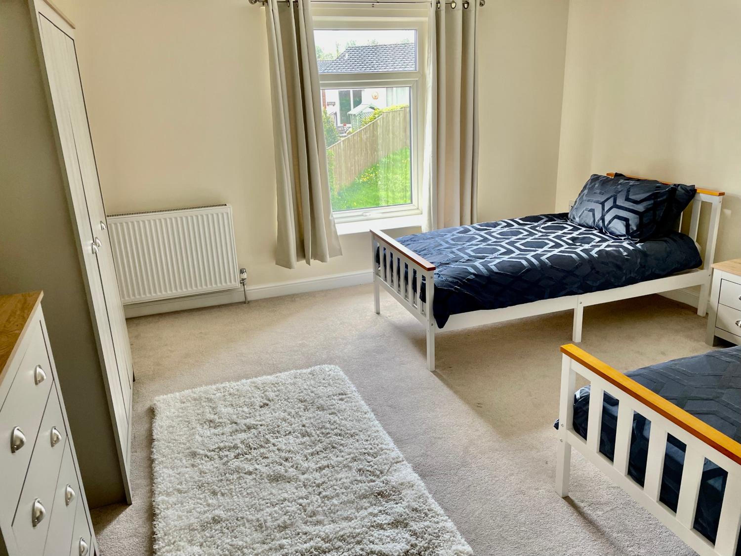 Three-Bedroom House photo 2