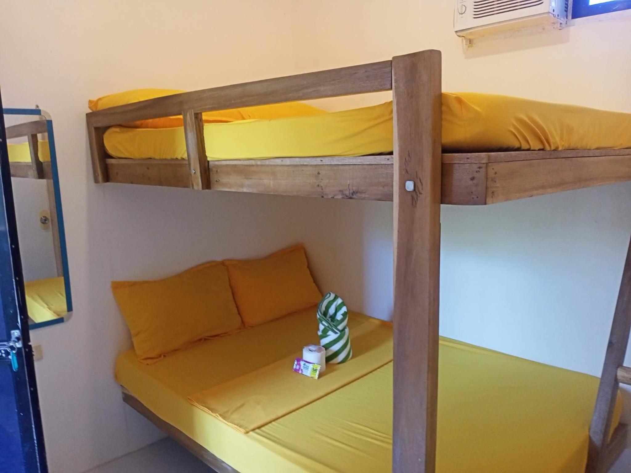 Standard Quadruple Room - Photo 5