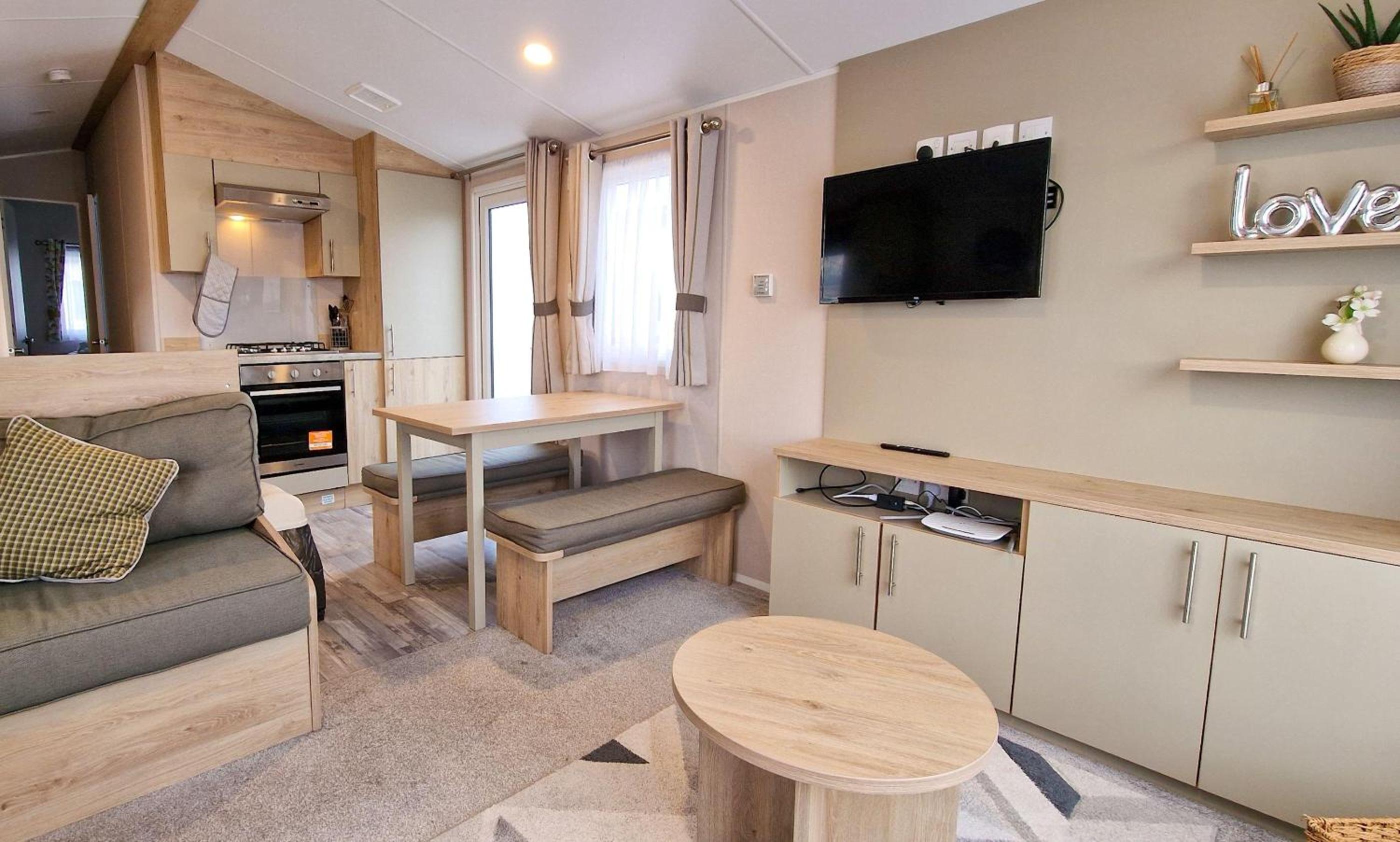 Mobile Home photo 1