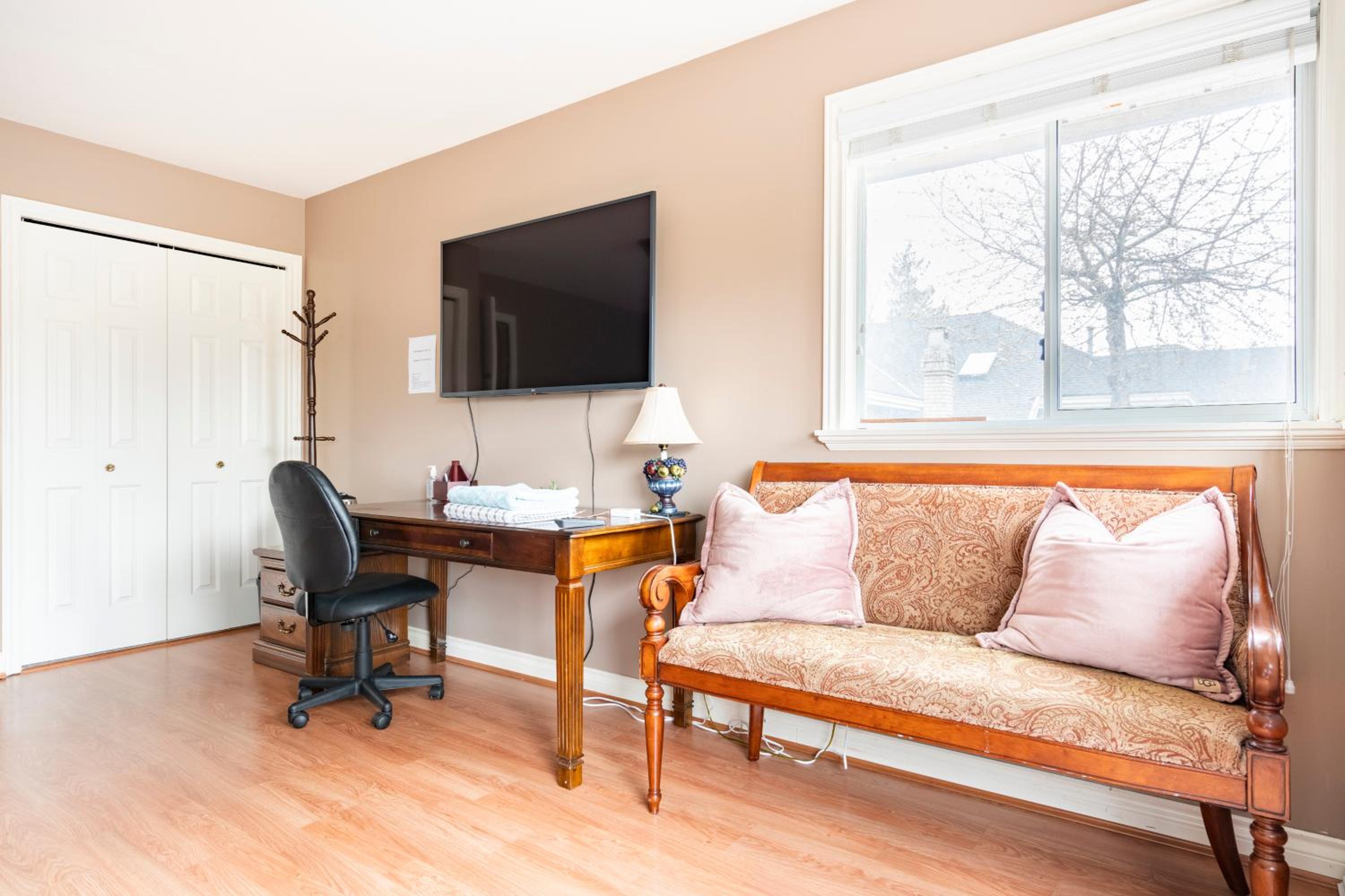 Deluxe Double or Twin Room photo 2