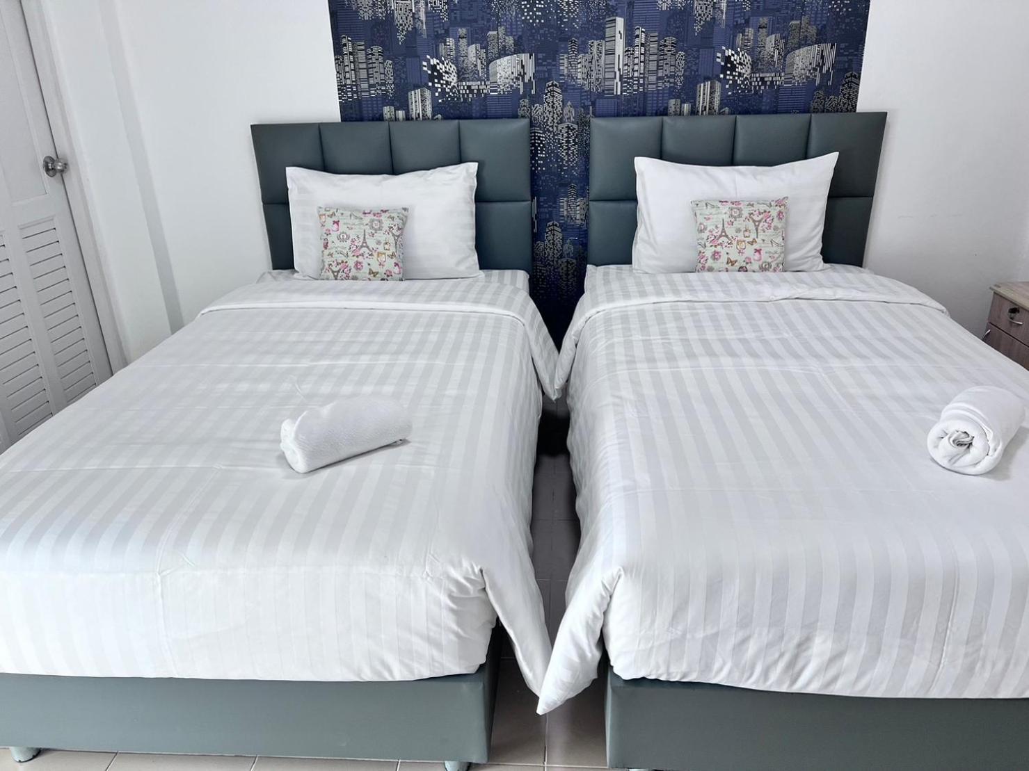 Twin Room - Photo 6