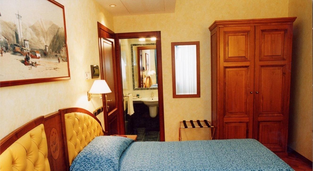 Classic Double or Twin Room - Photo 2