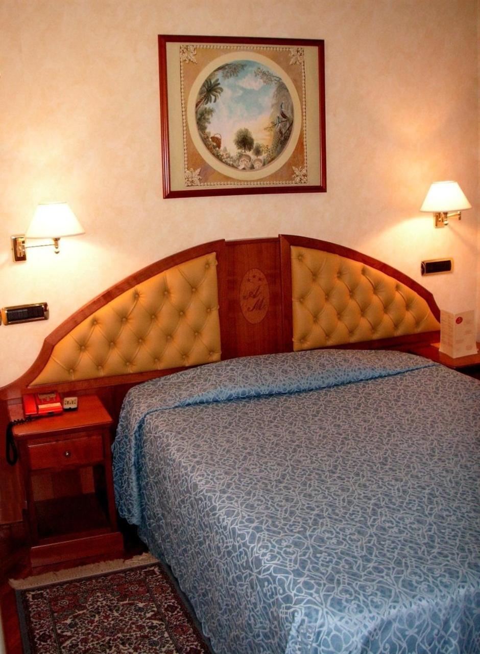Classic Single Room with French Bed