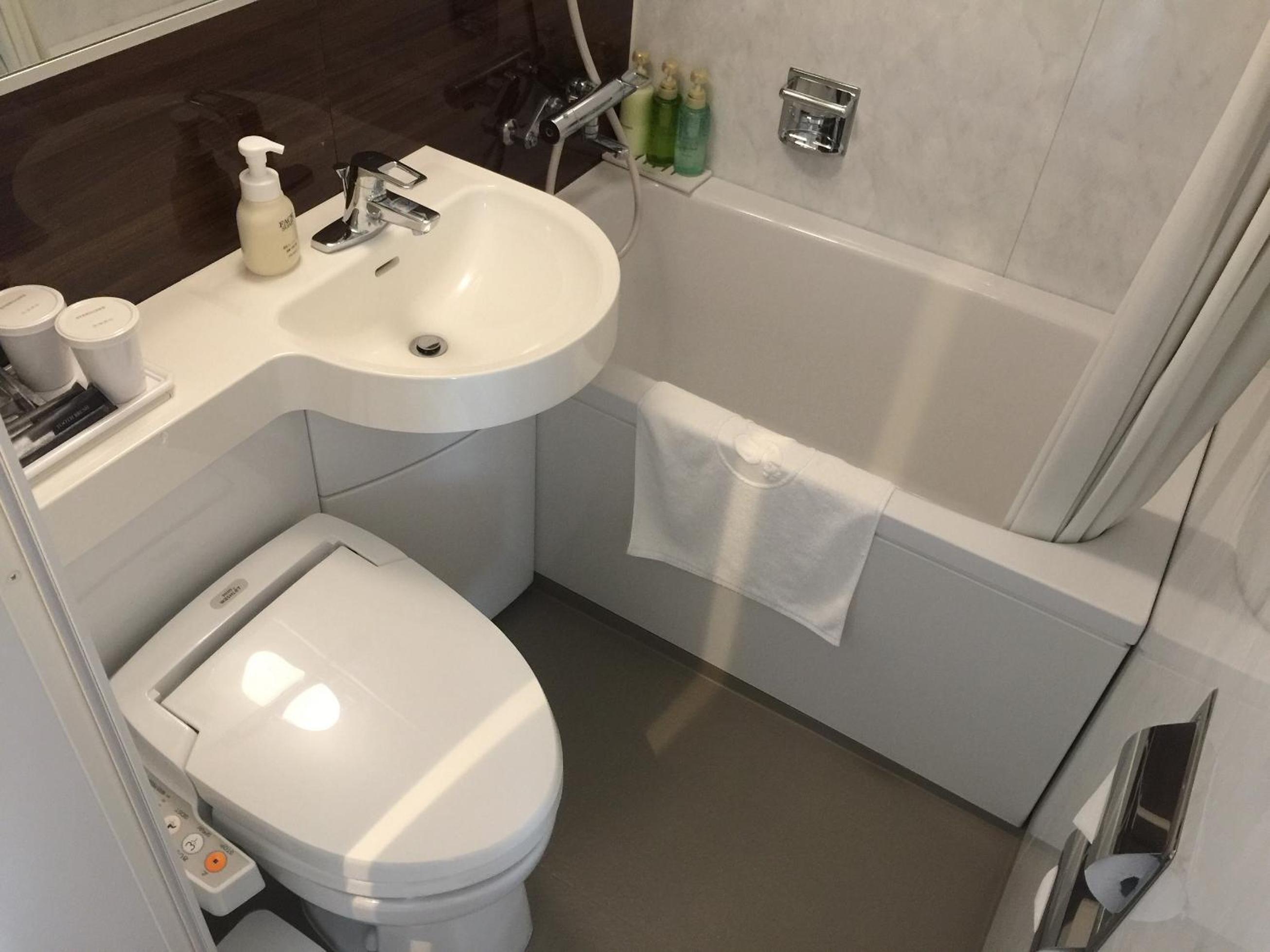 Small Double Room - Non-Smoking - Photo 4