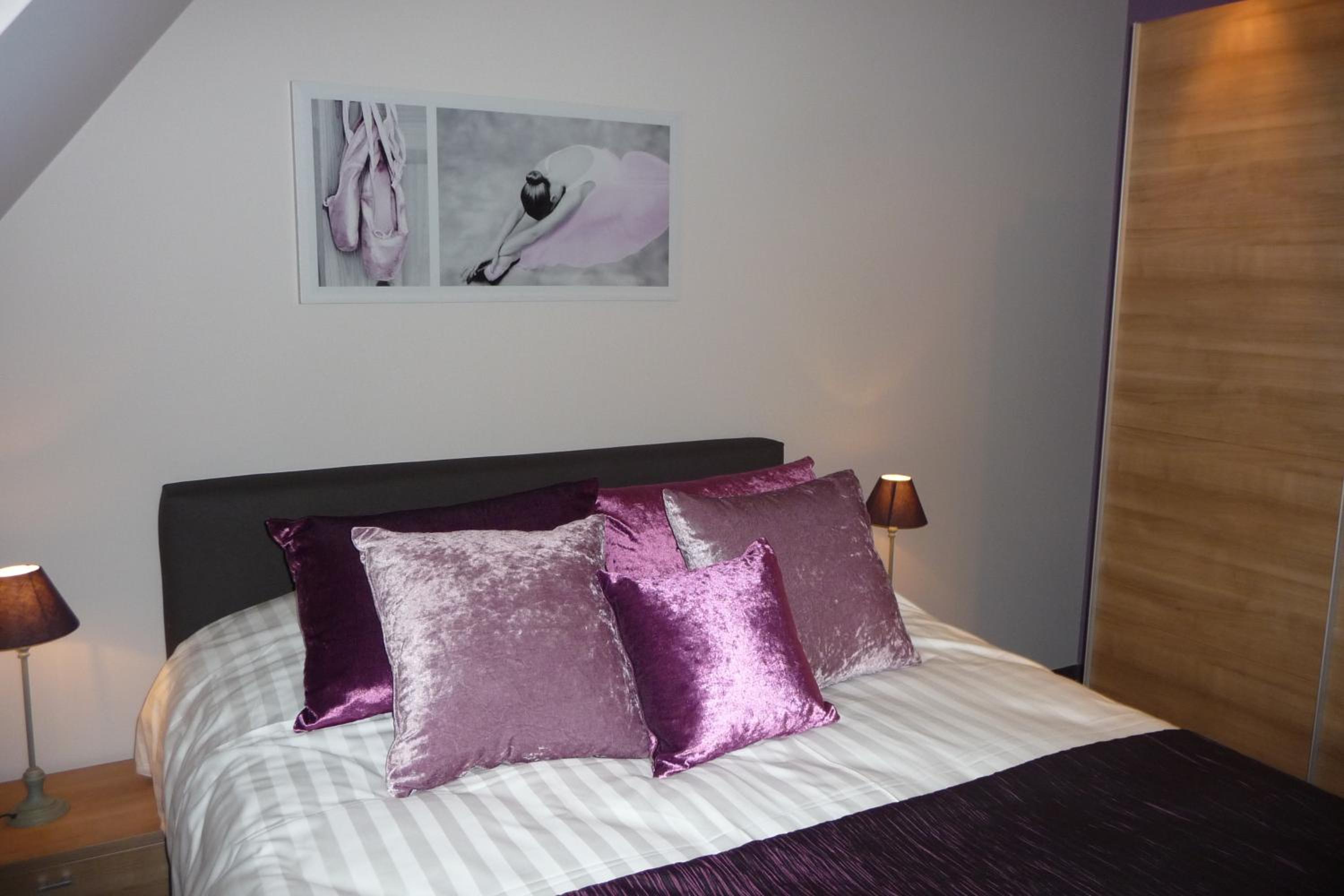Two-Bedroom Apartment - Photo 14