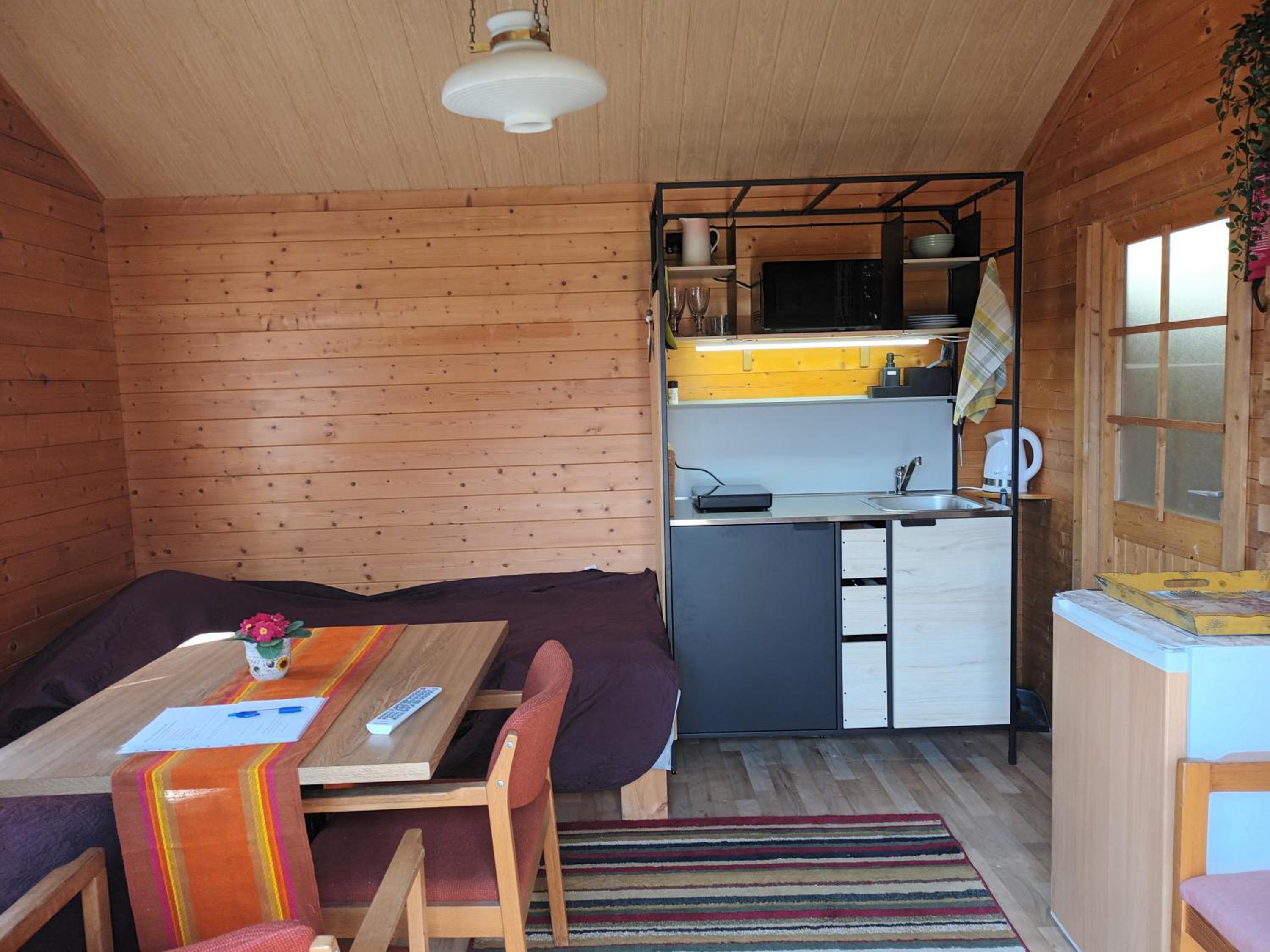 Two-Bedroom House - Photo 9
