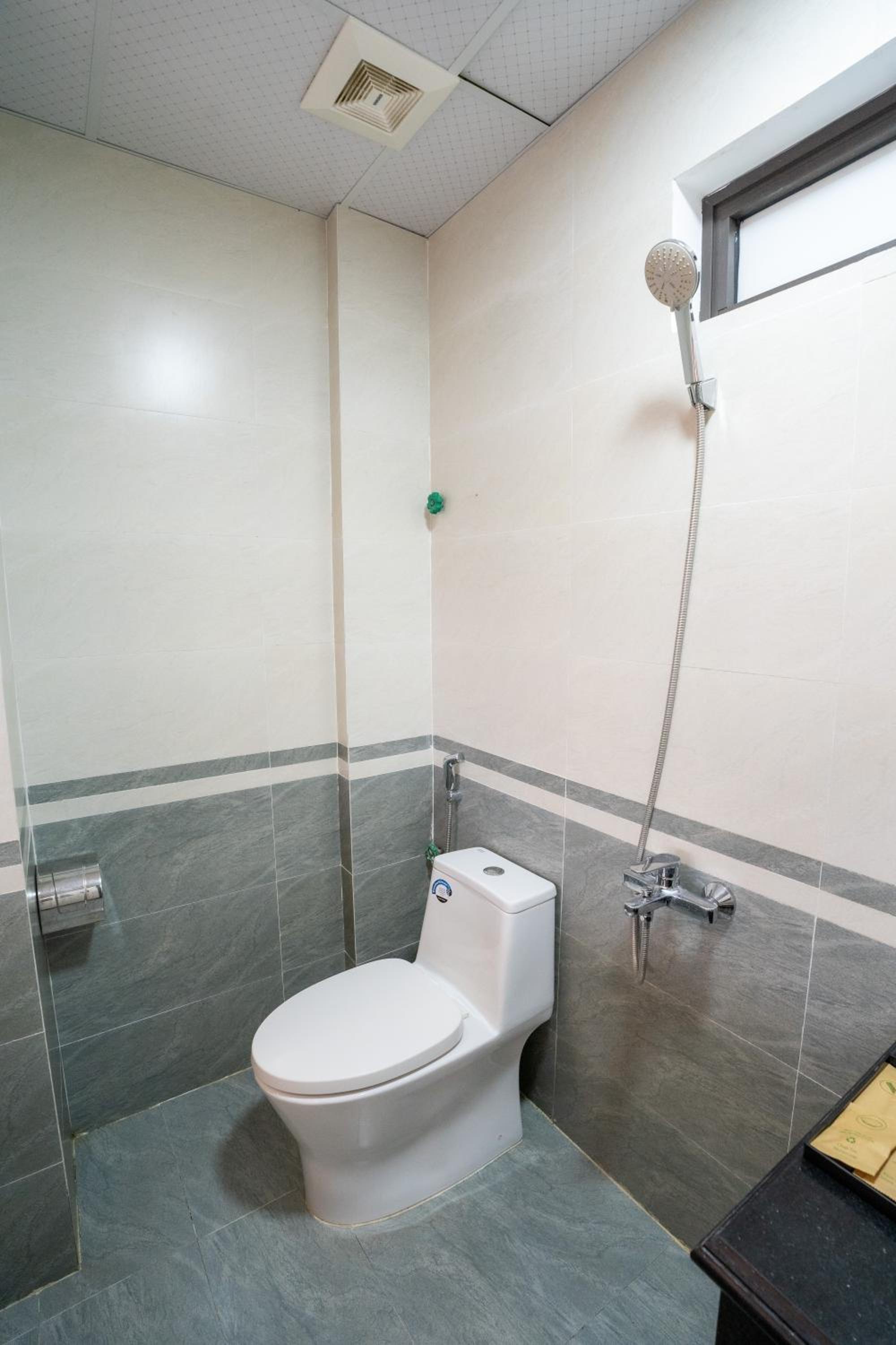 Superior Quadruple Room - Photo 11