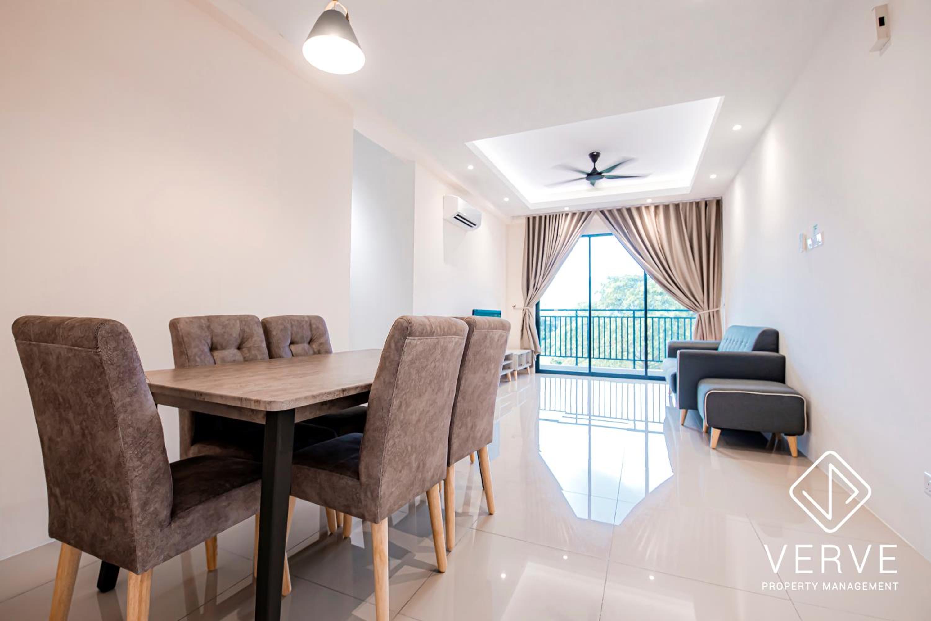 Three-Bedroom Apartment - Photo 13
