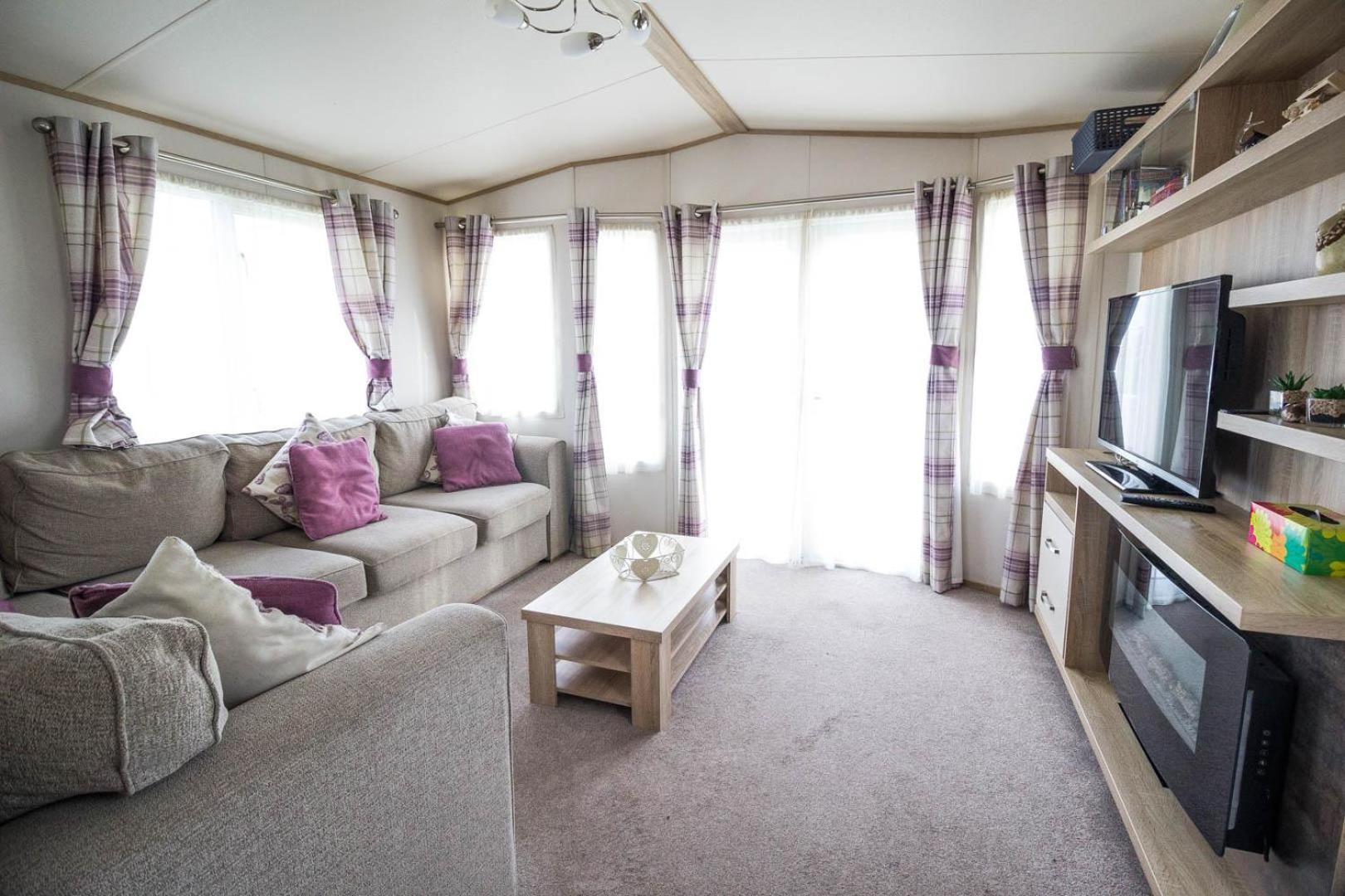 Mobile Home photo 1
