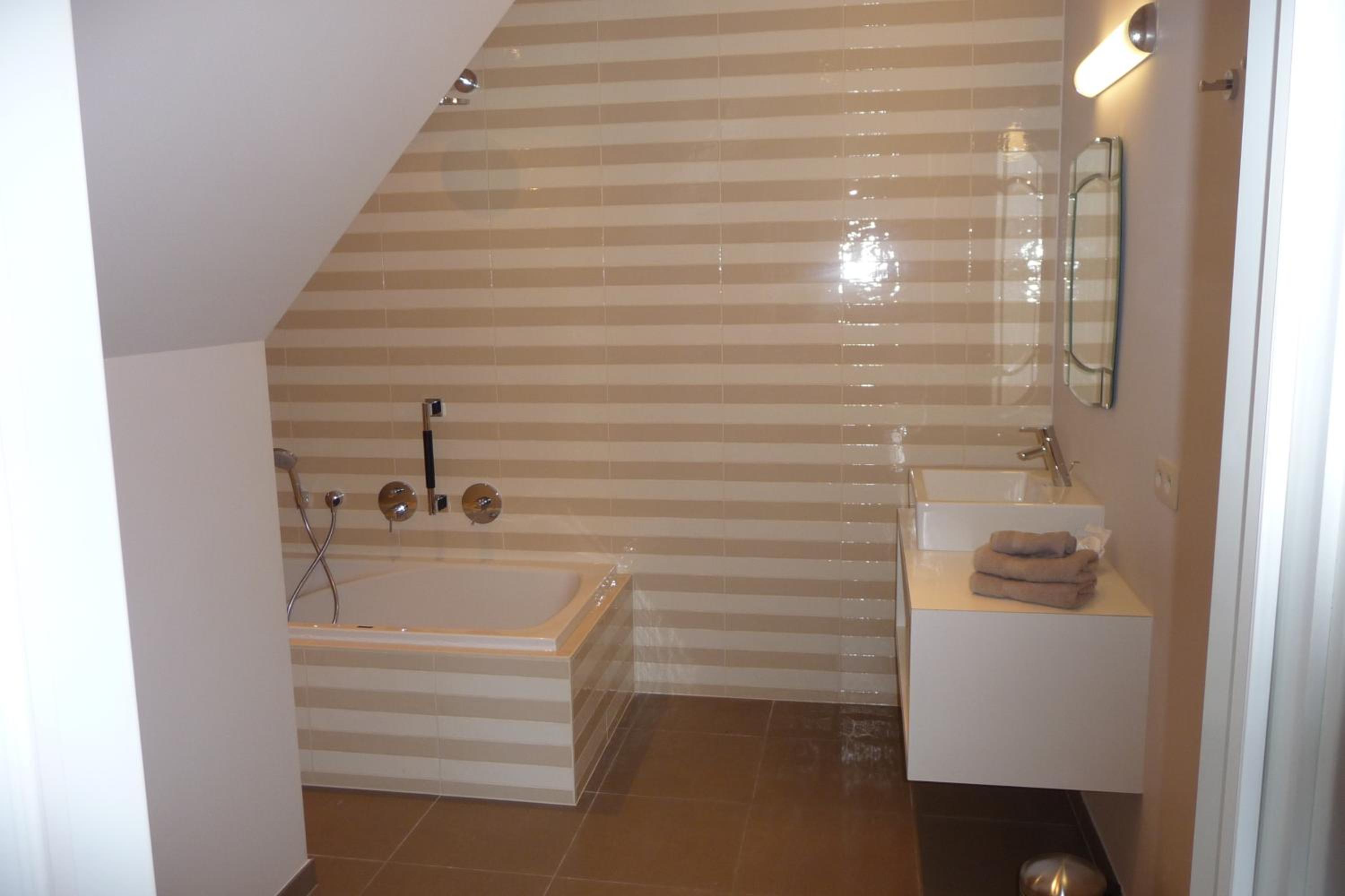 Superior Double Room - Photo 9