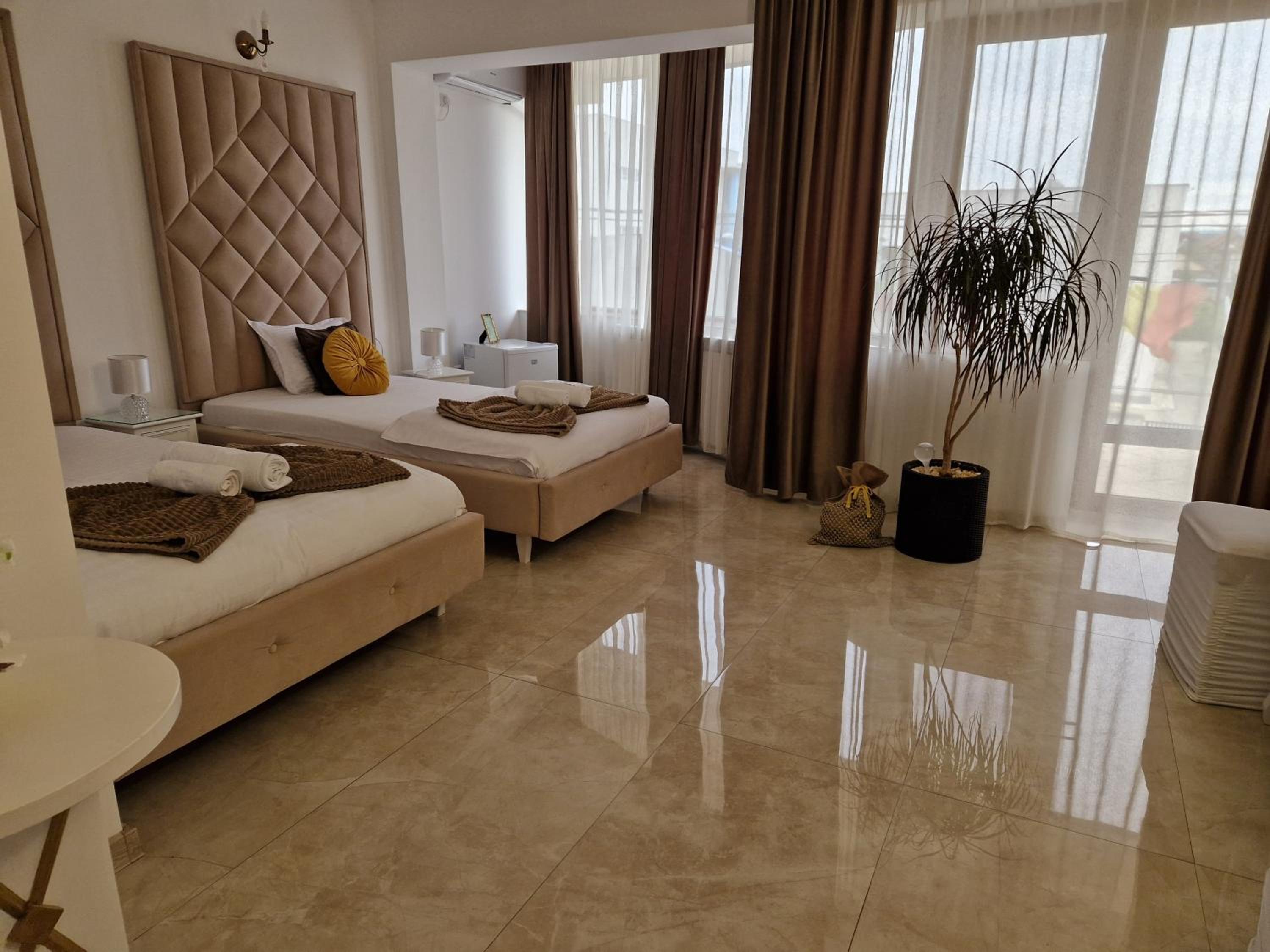 Deluxe Double Room photo 2