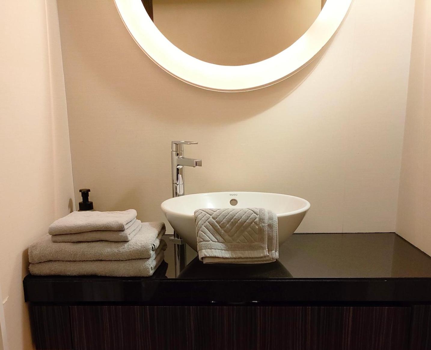Double Room with Private Bathroom - Check in at 22:00 - Check out at 12:00 - Photo 7