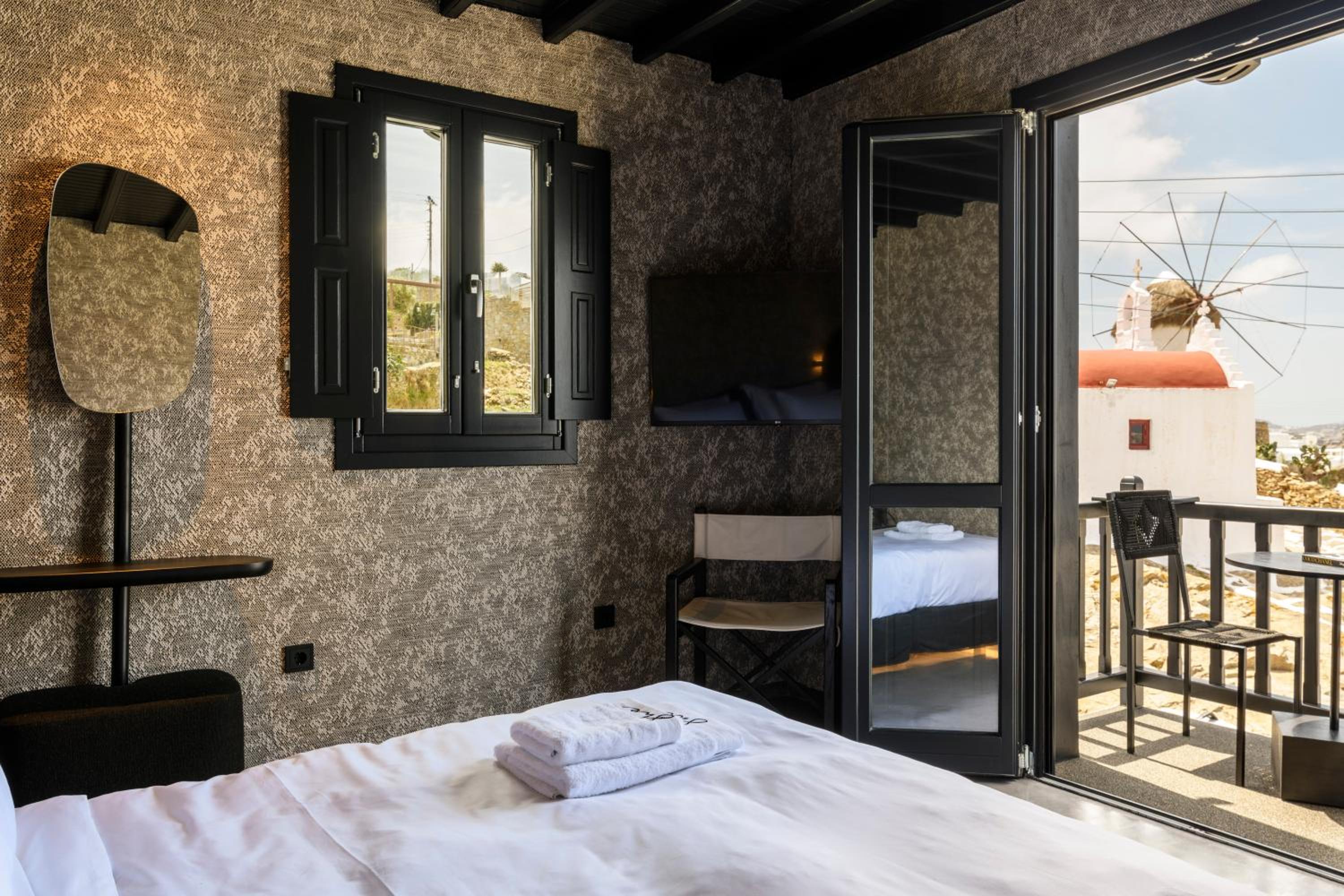 Deluxe Double Room with Balcony and Sea View photo 3