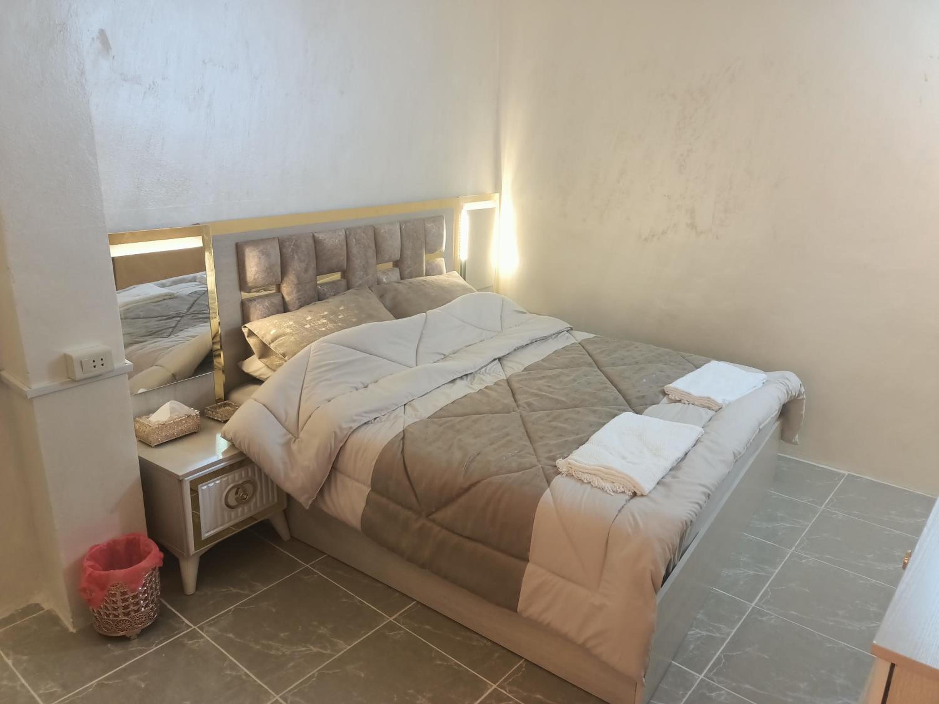 Double Room with Private Bathroom photo 2