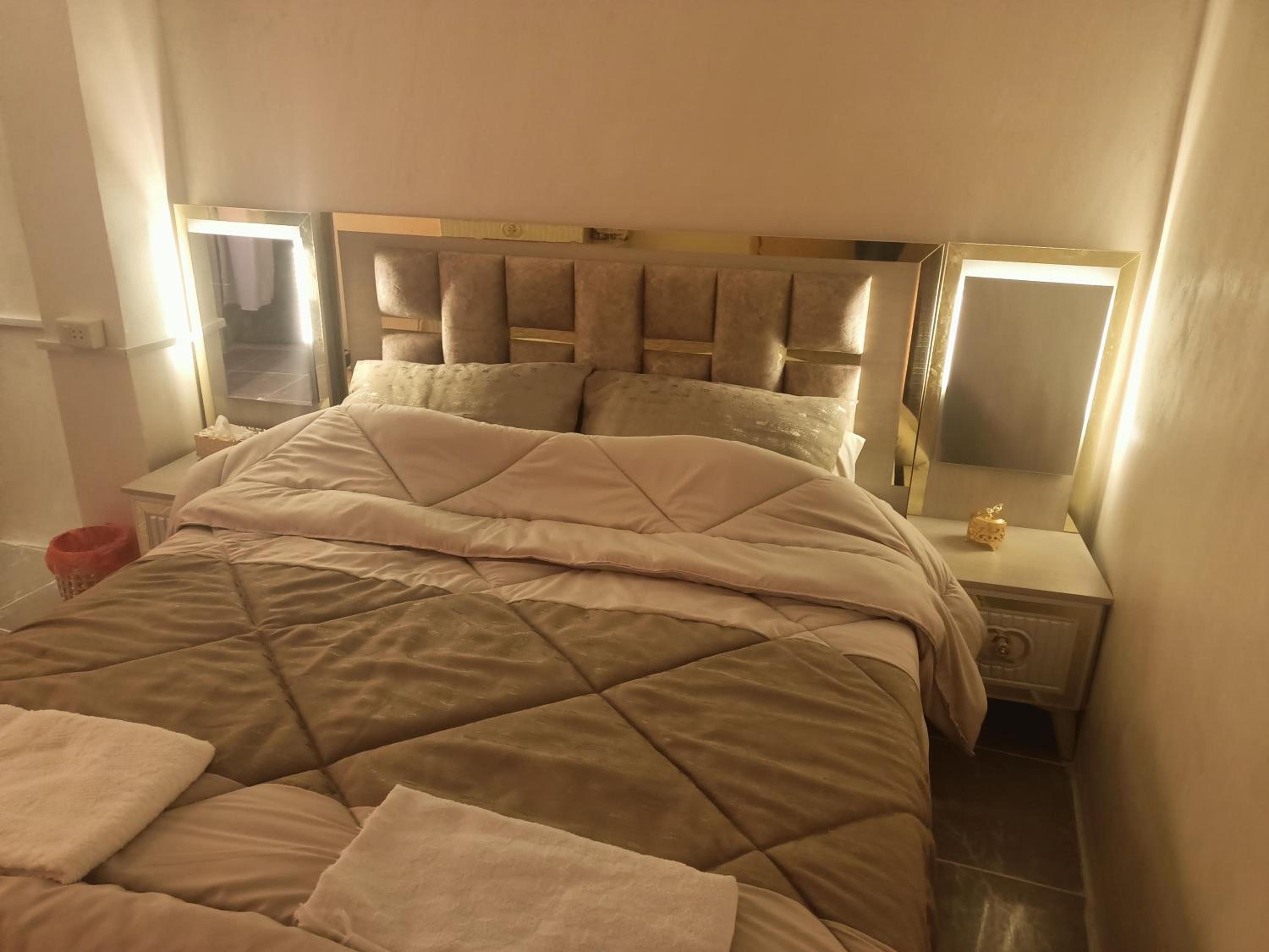 Double Room with Private Bathroom photo 3
