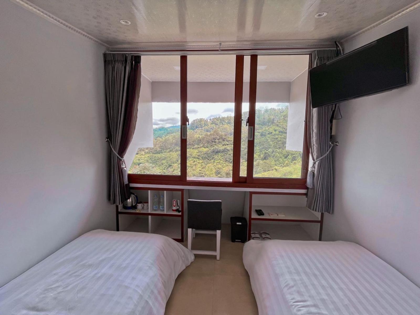 Budget Twin Room photo 1