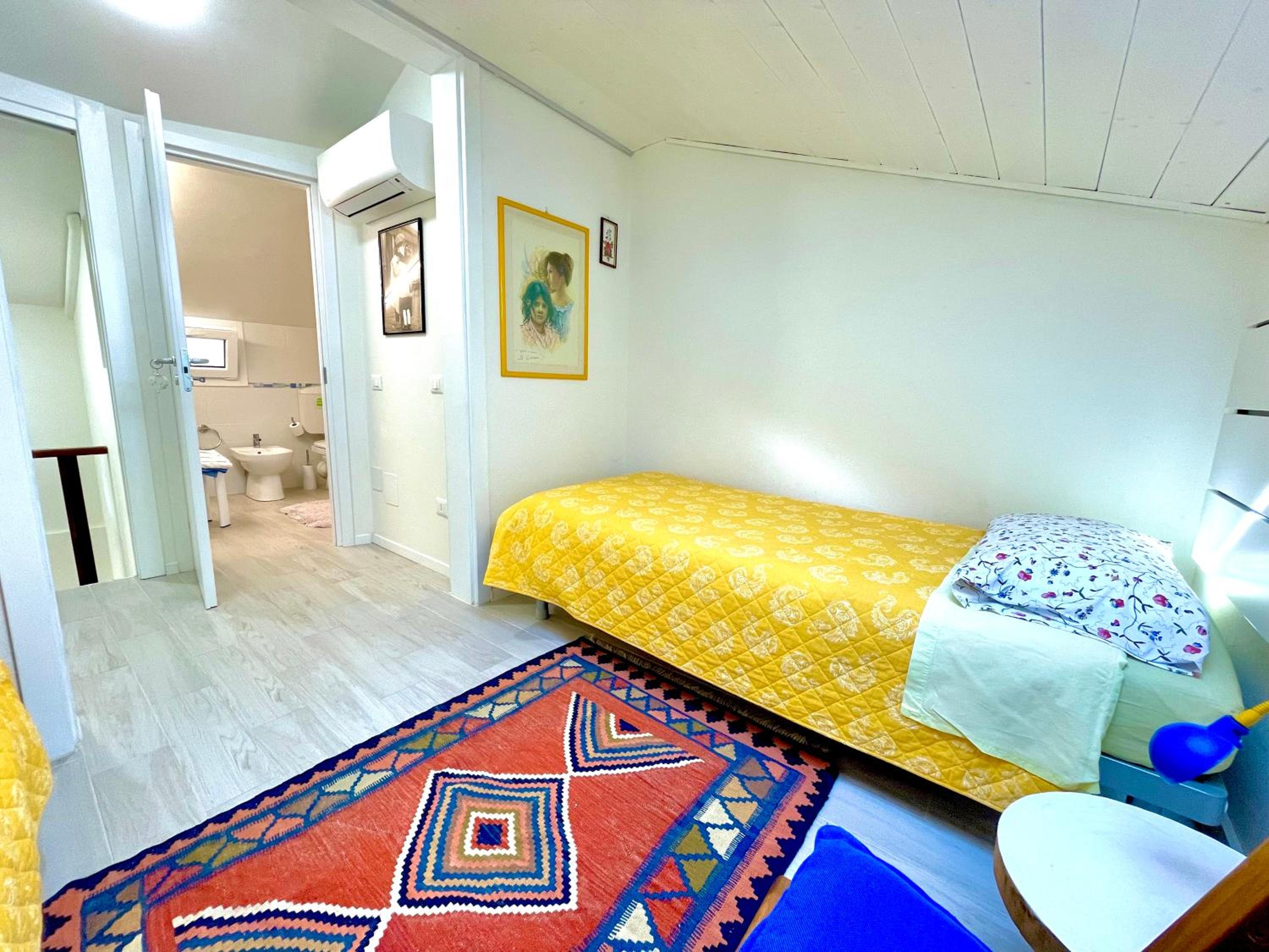 Three-Bedroom House photo 3