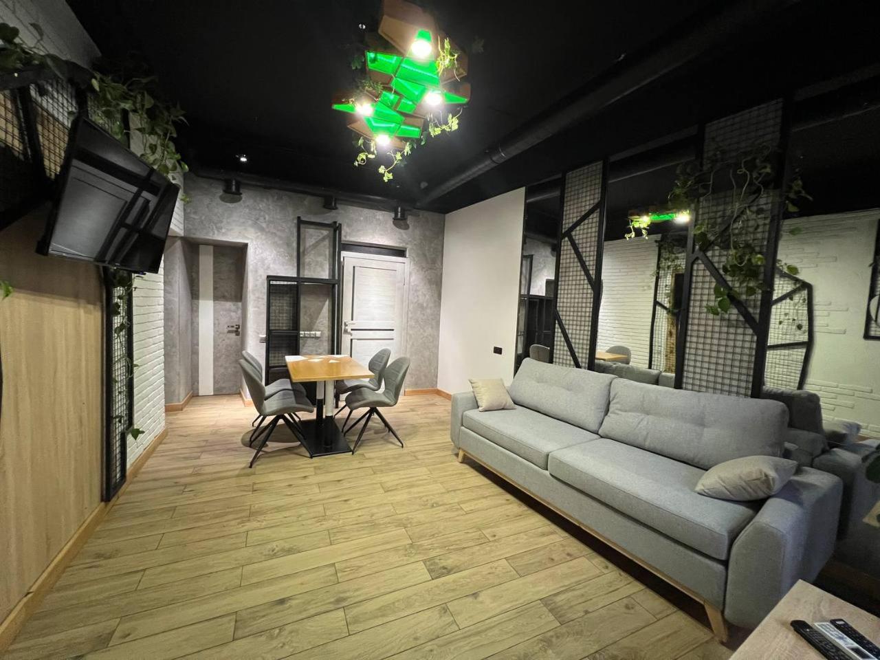 King Suite photo 2