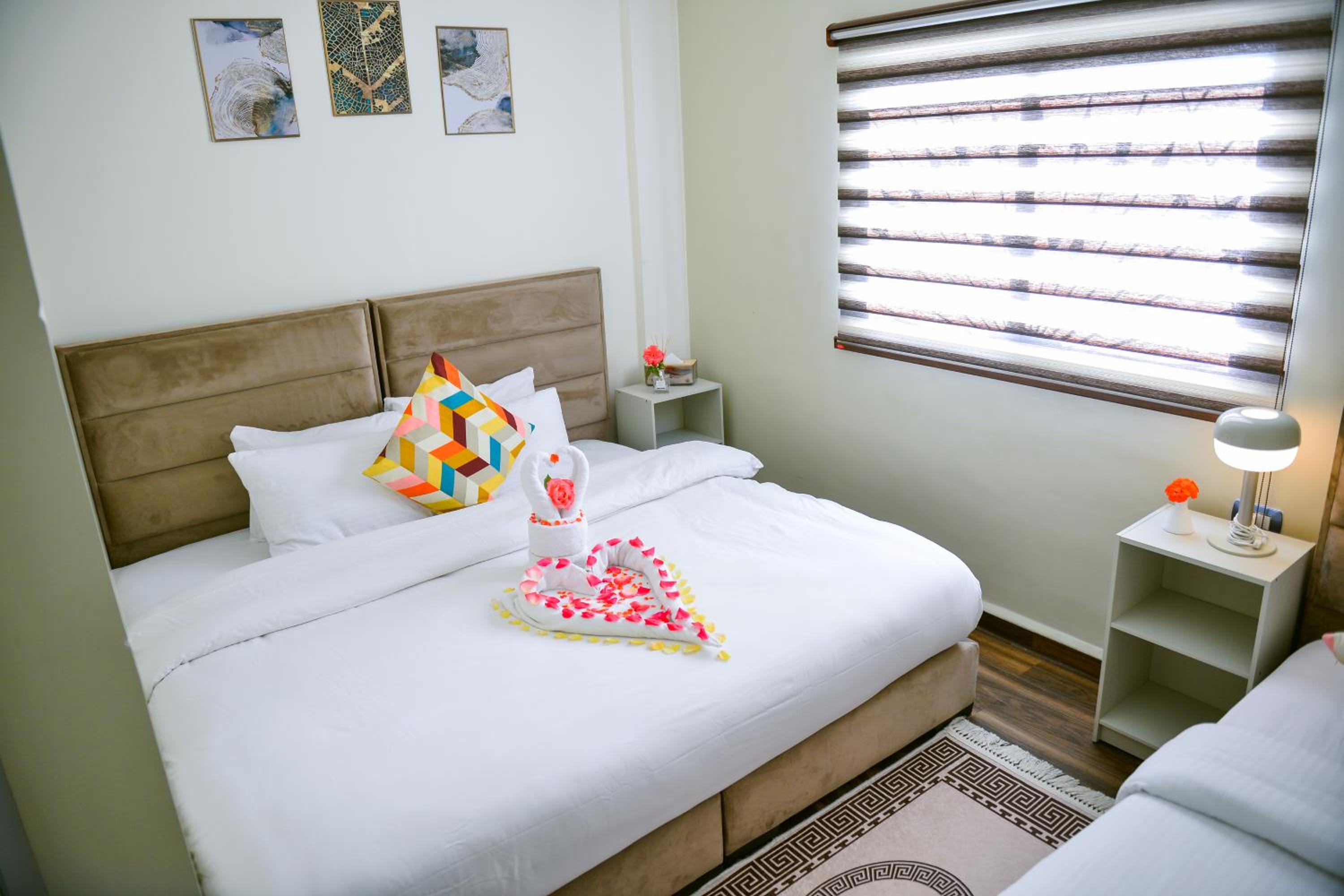Deluxe Double Room with Extra Bed photo 3