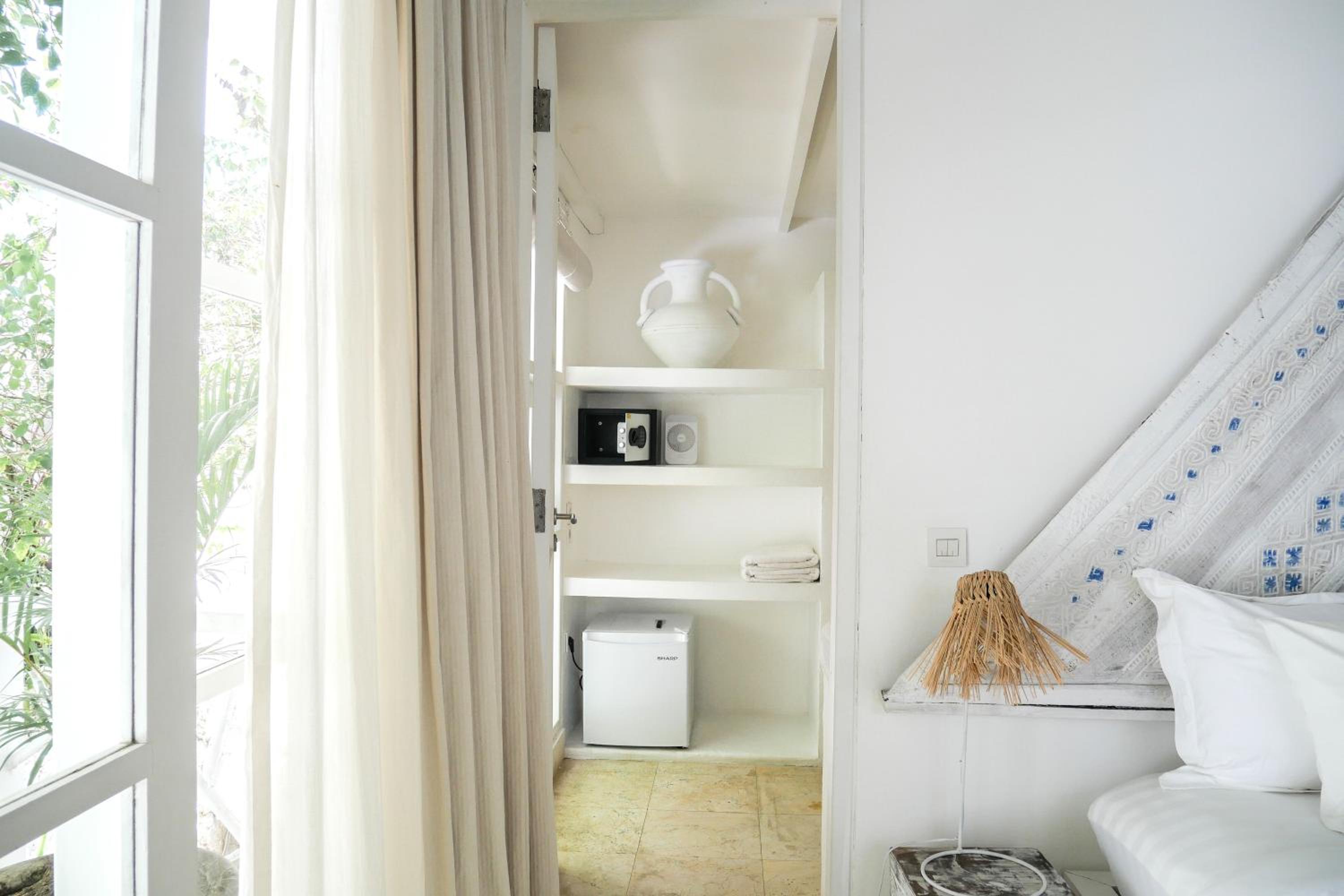 White Dream Suite photo 2