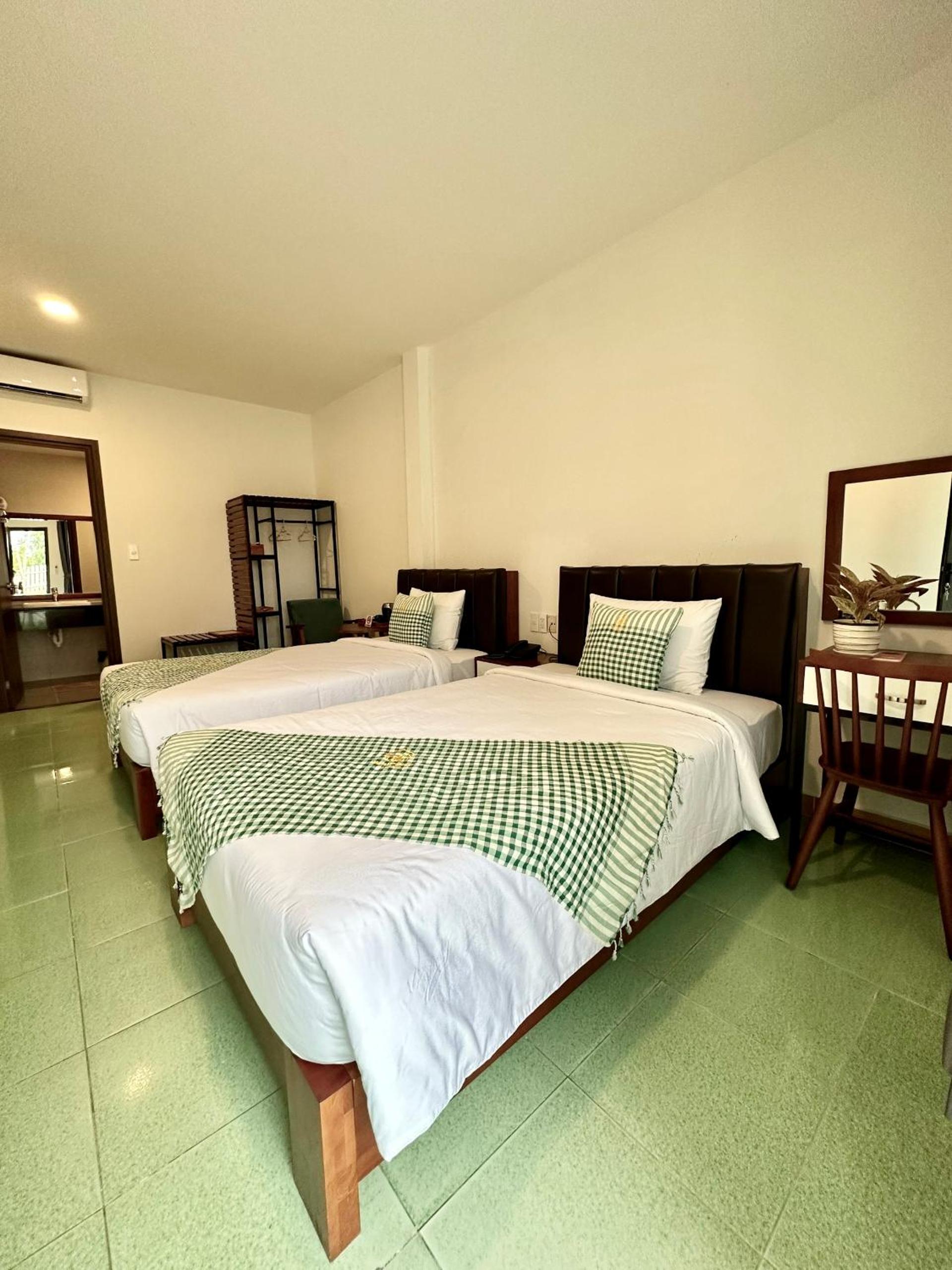 Twin Room with City View