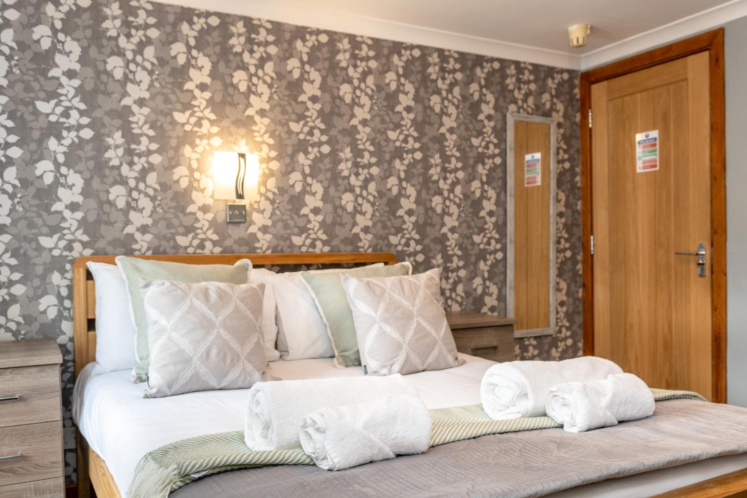 Budget Double Room photo 1