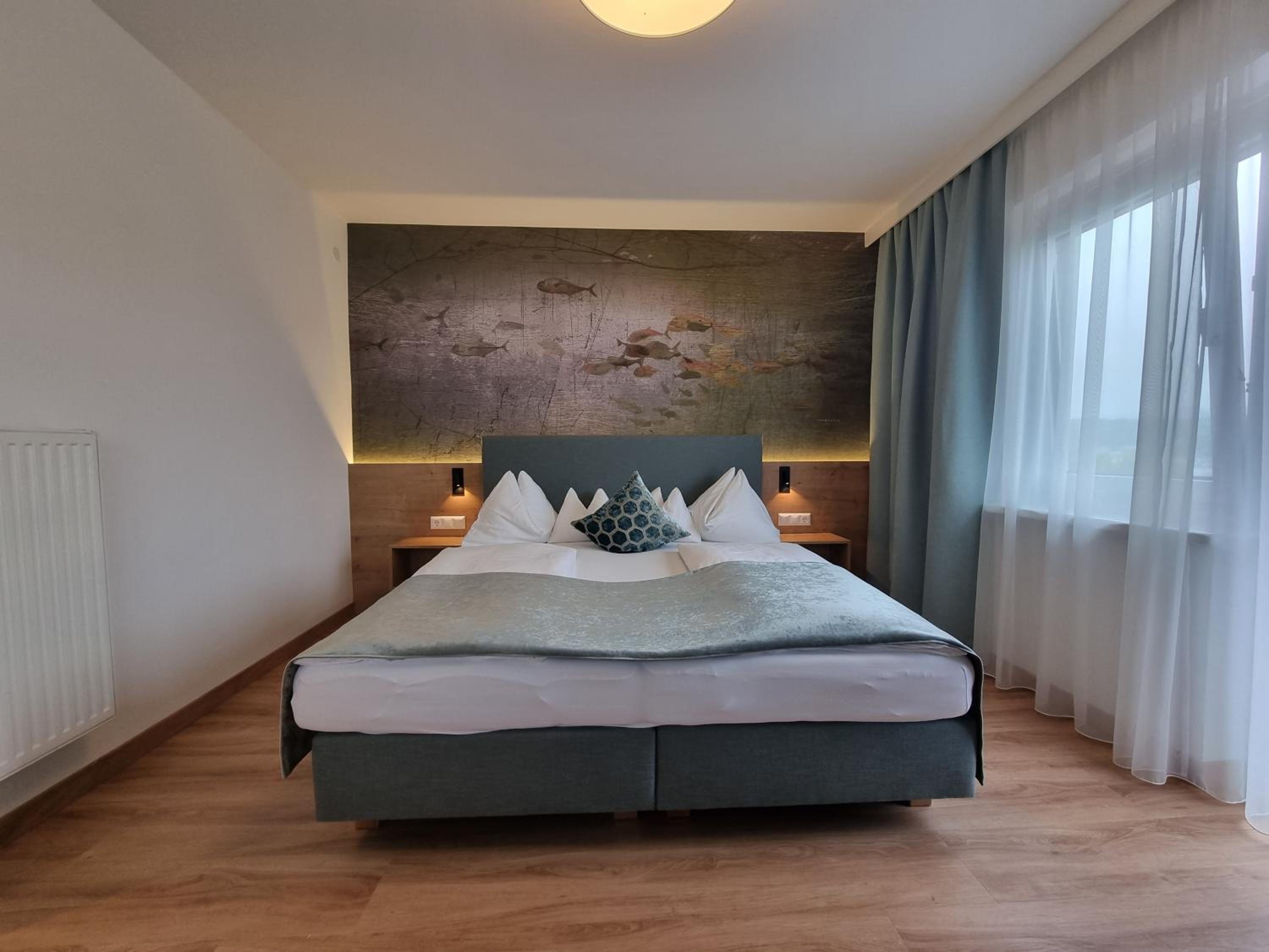Double Room with Balcony and Lake View photo 2