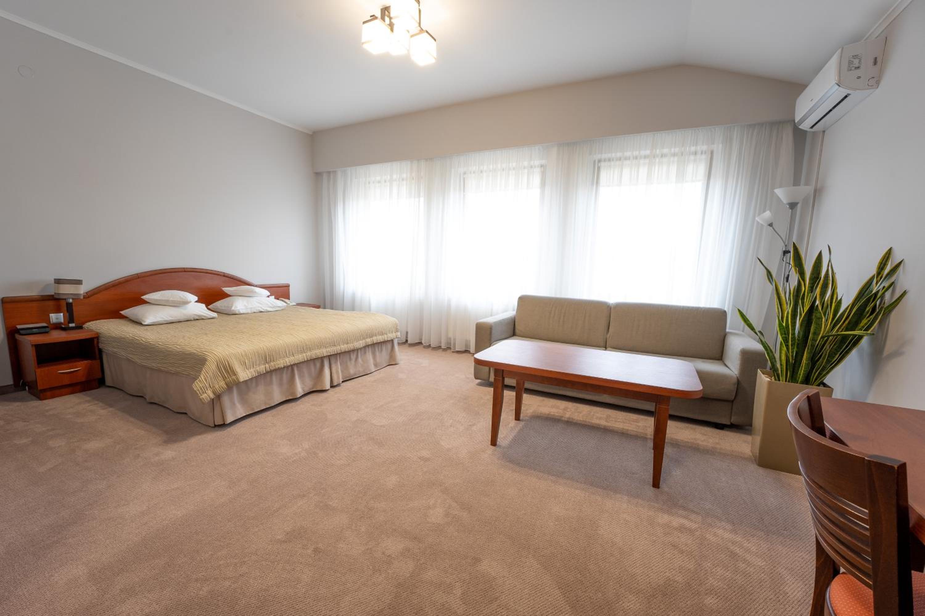 Double Room - Photo 2