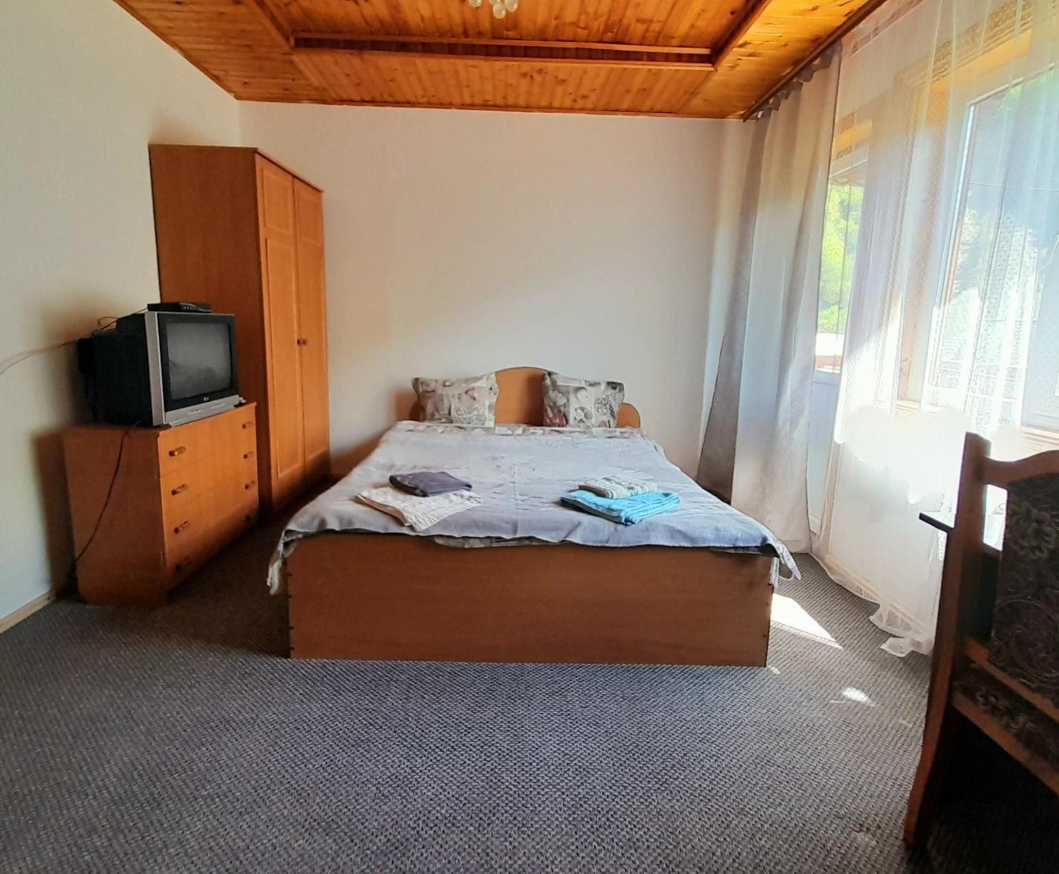 Family Room with Balcony photo 2