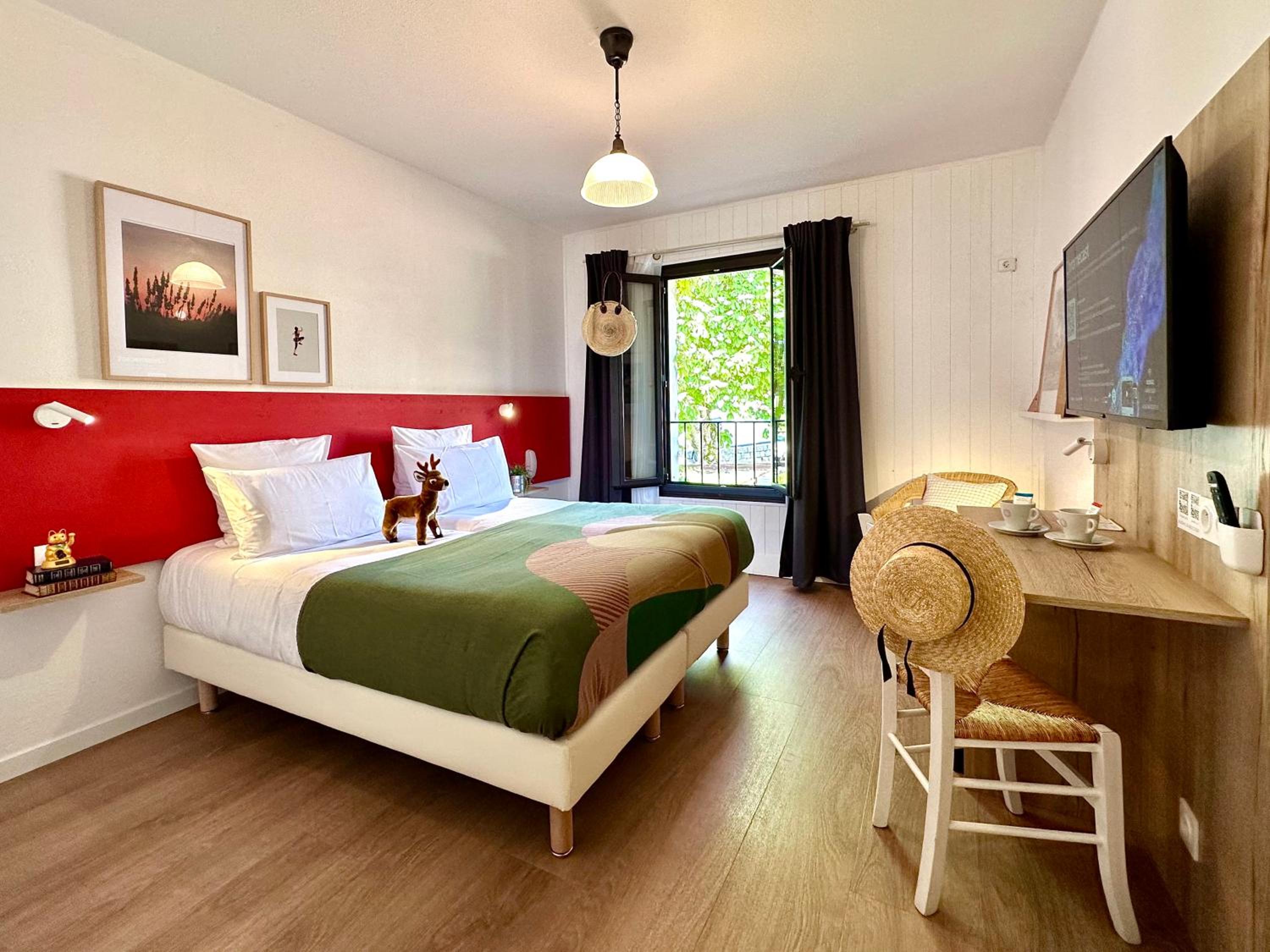 Double Room - Photo 10