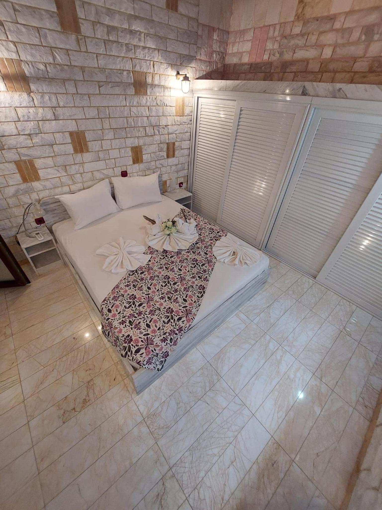 Luxury Villa photo 3