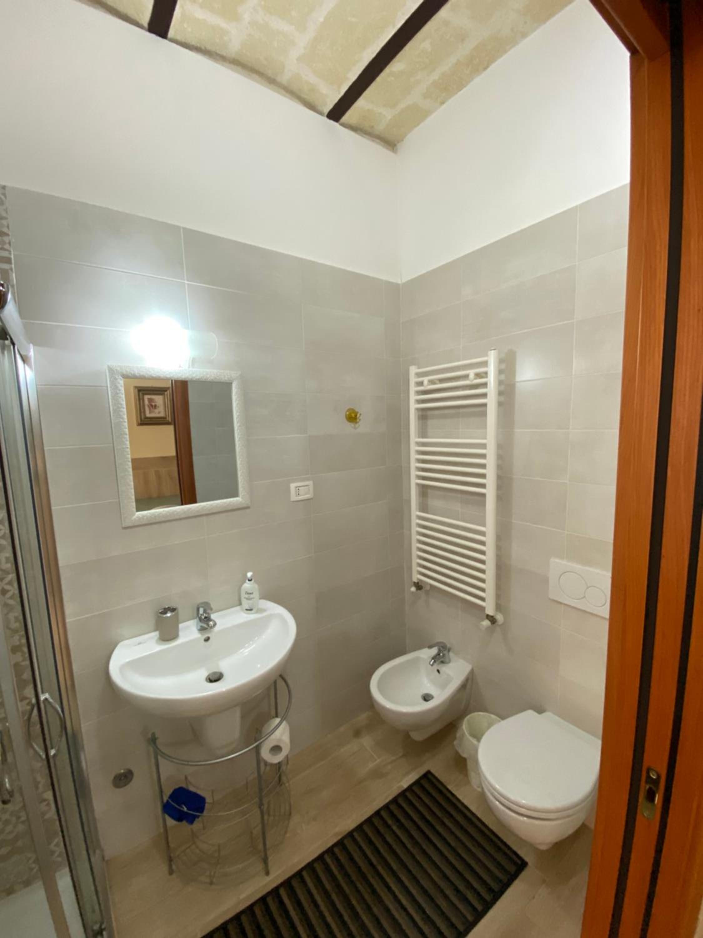 Apartment - Photo 25